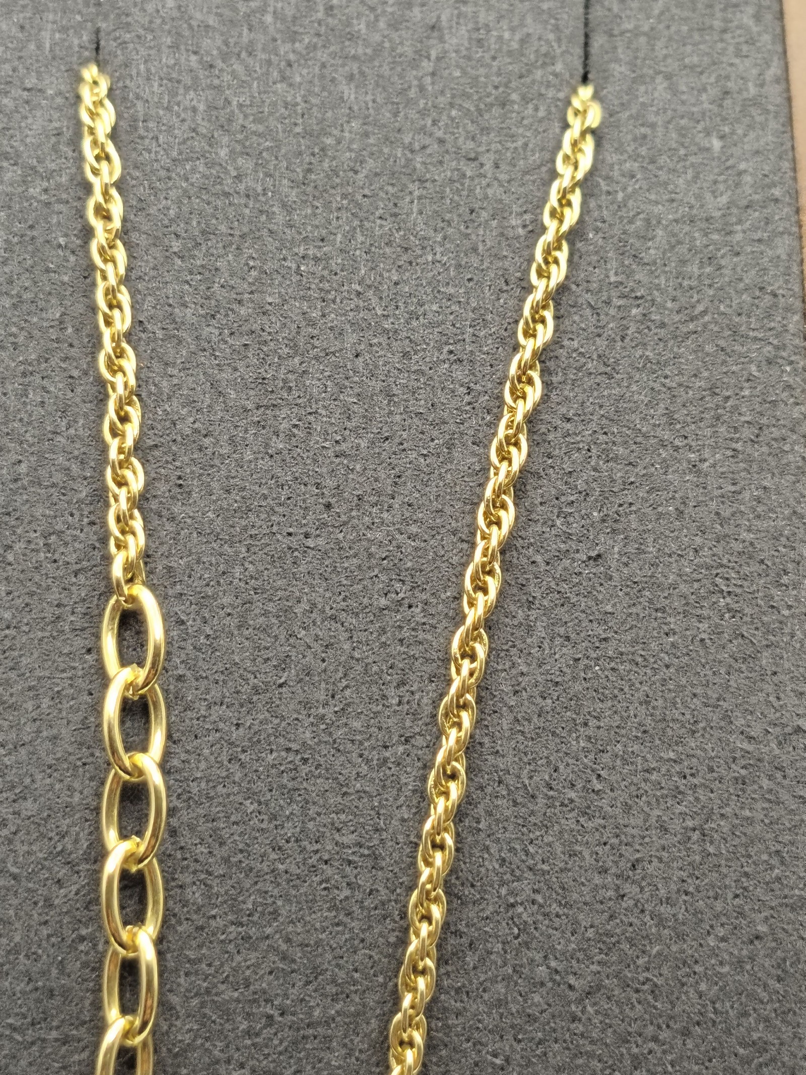 Nina Ricci Gold Tone Women's Sunflower Pendant Necklace Adjustable Chain 7 in image 4
