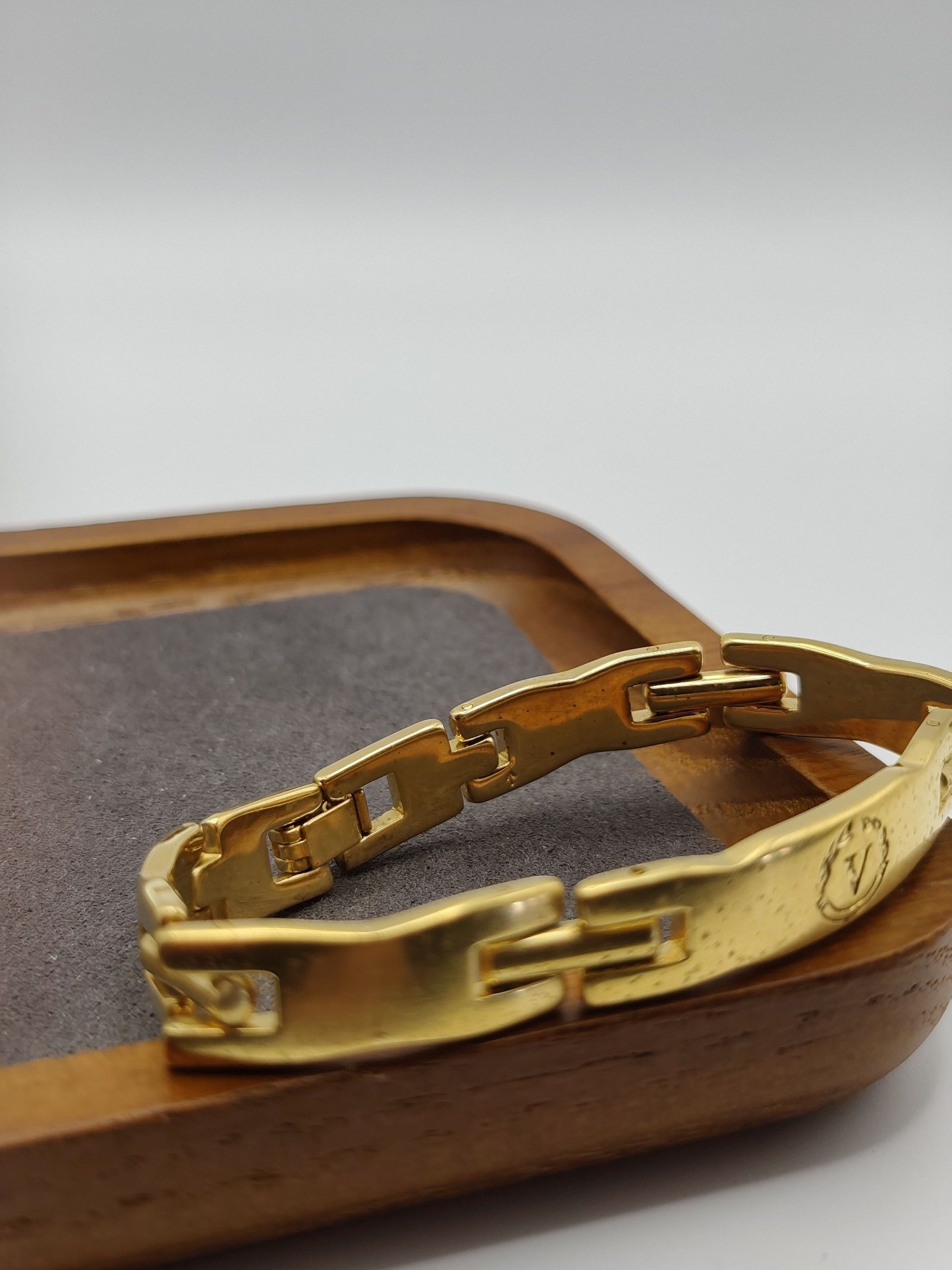 Valentino Domani Gold-Tone V Emblem Chain Link Bracelet Unisex image 5