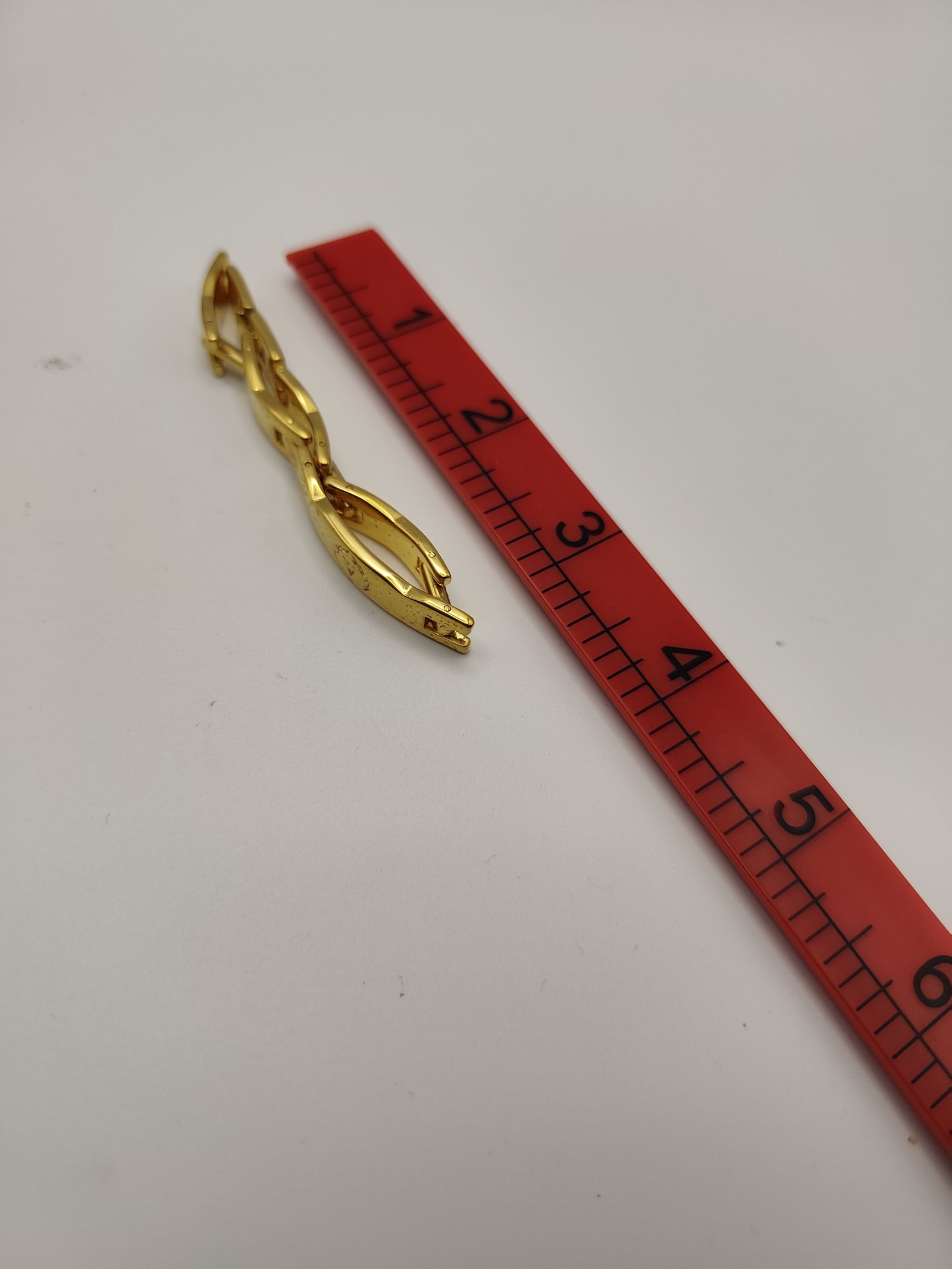 Valentino Domani Gold-Tone V Emblem Chain Link Bracelet Unisex image 8