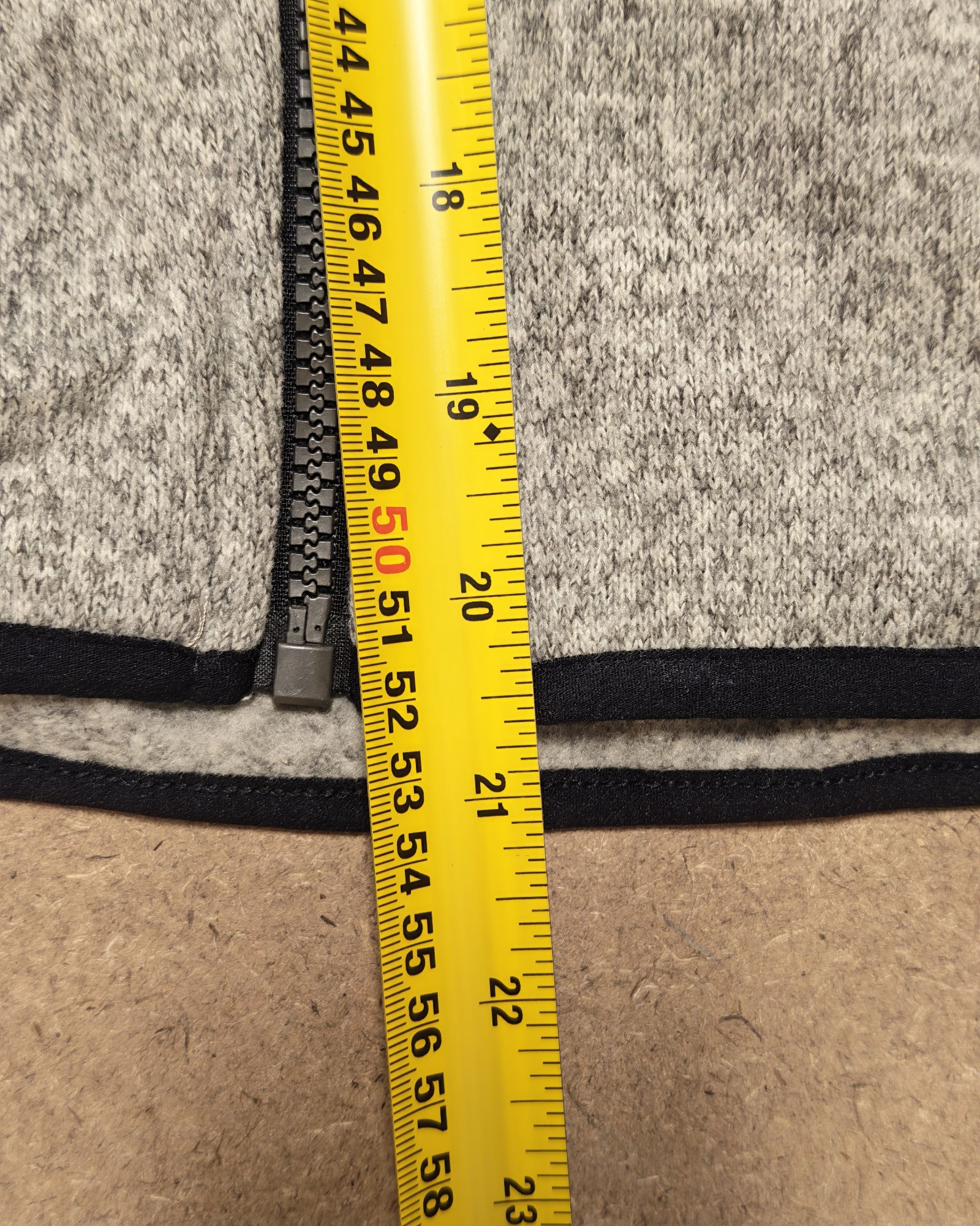 Nautica Grey & Black Sleeveless Fleece Vest Small 8 Gorpcore Sailing image 9