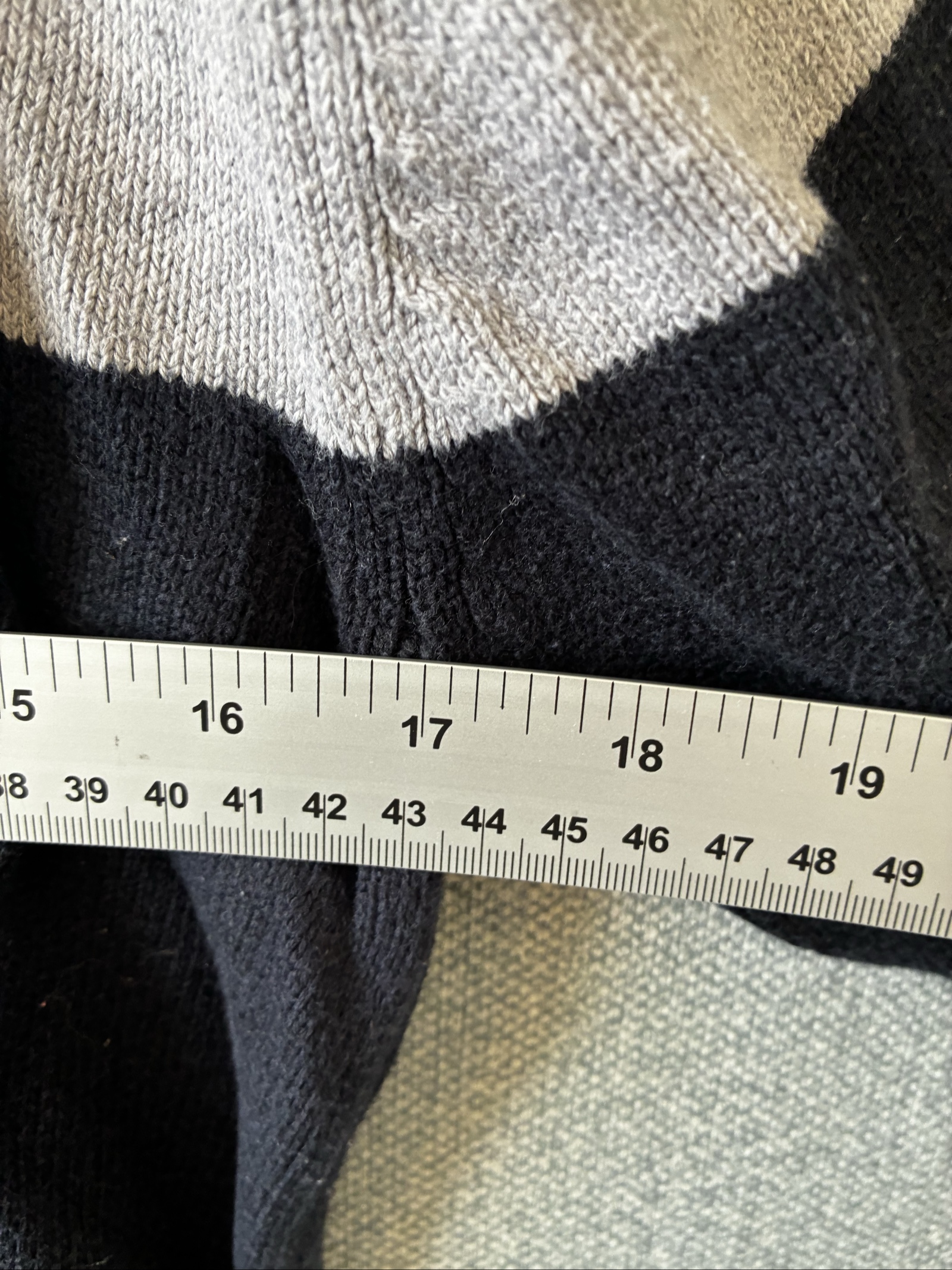 Tommy Hilfiger Black & Beige Striped V-Neck Sweater 14 image 6