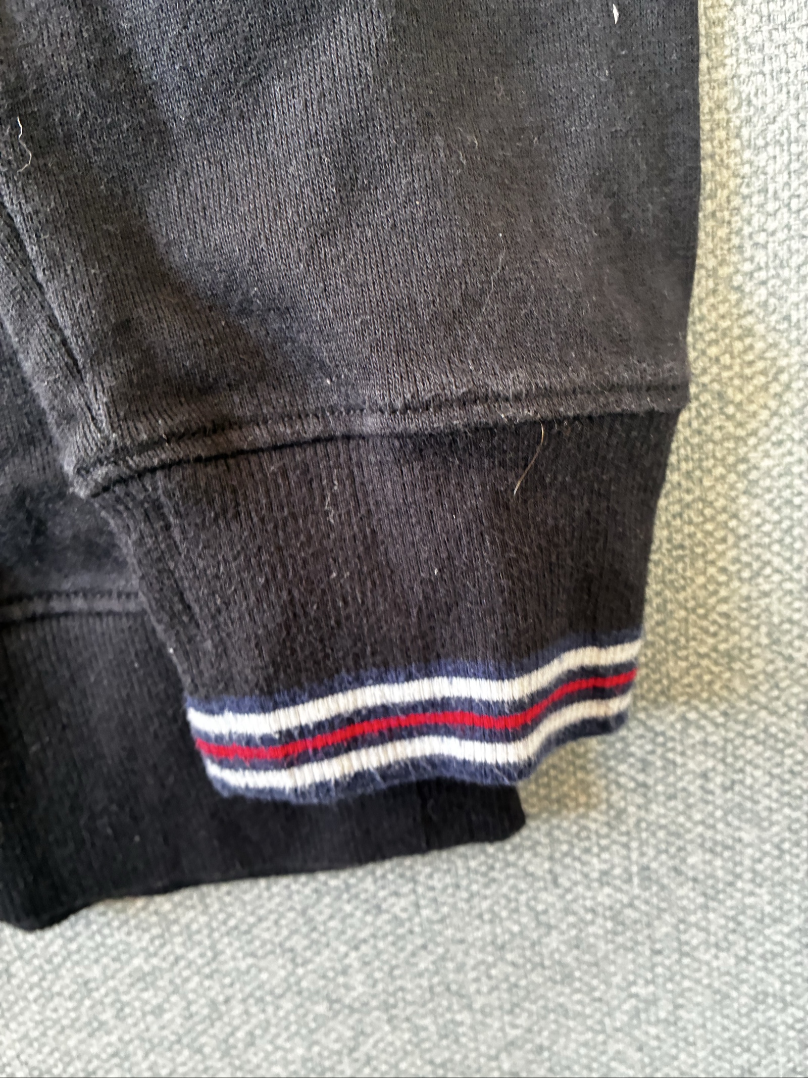 Fila Black & White & Red Logo Sweatshirt Small Men's image 4