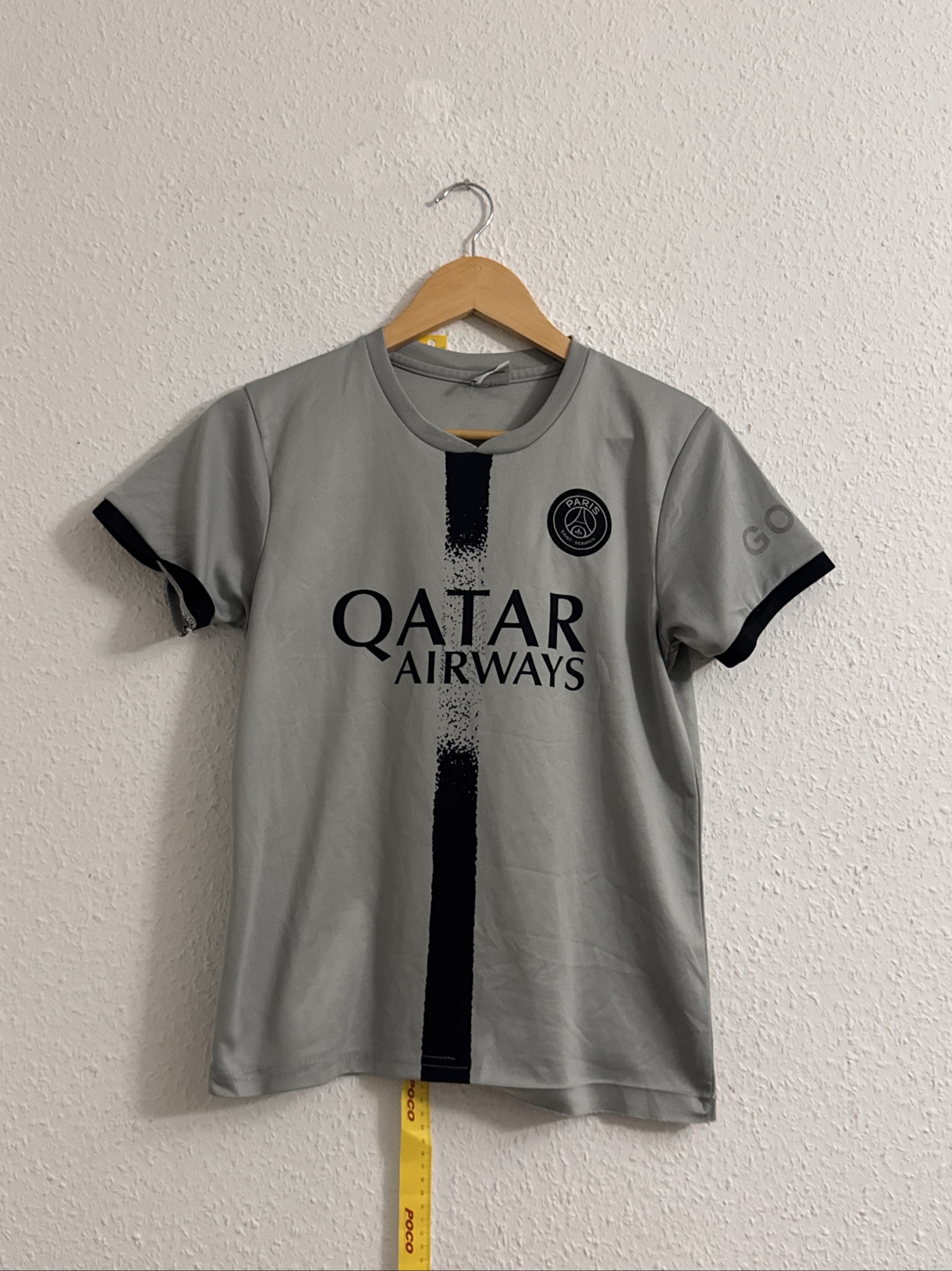 Paris Saint-Germain Grey Qatar Airways Logo T-Shirt Medium