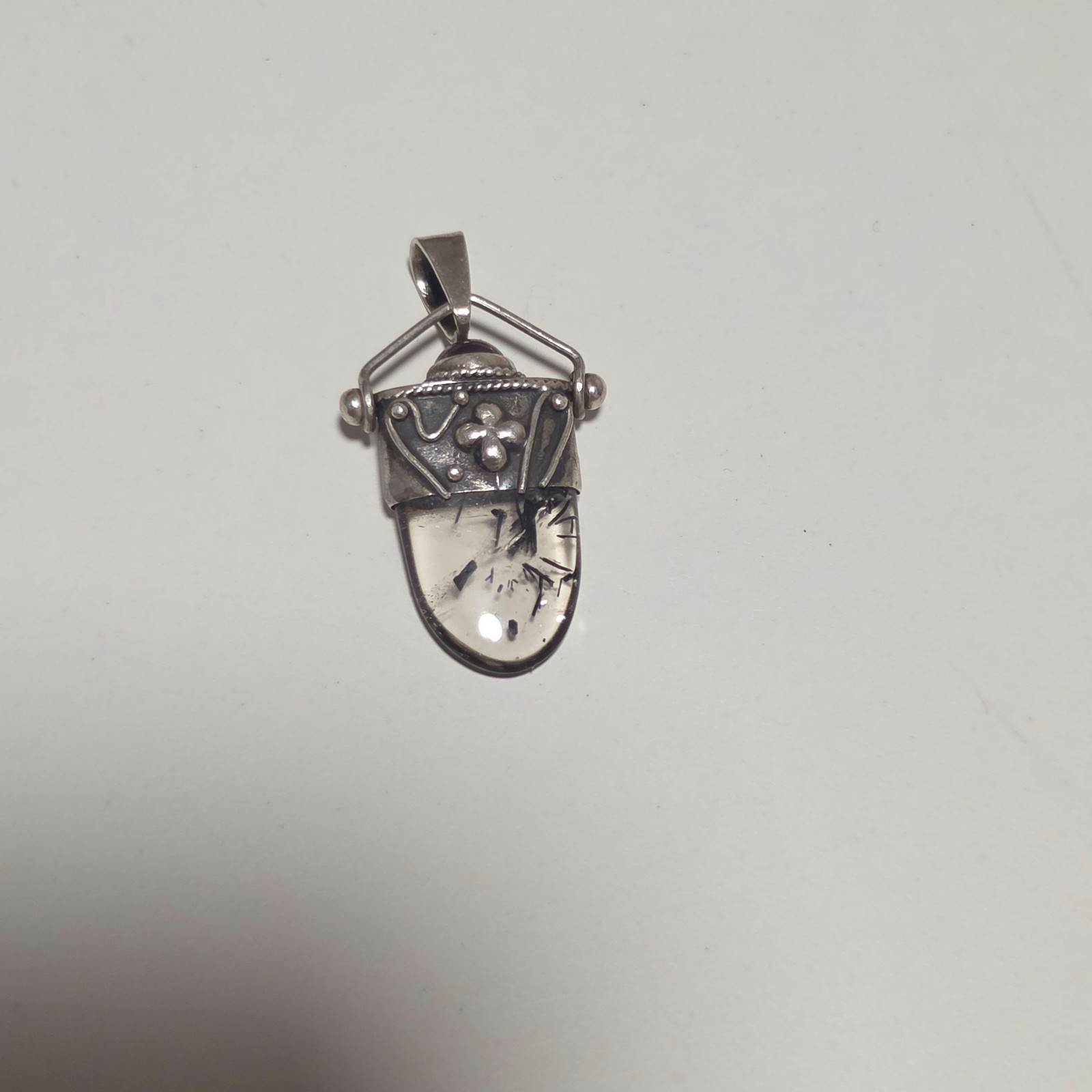 Sterling Silver & Stone Pendant. B4