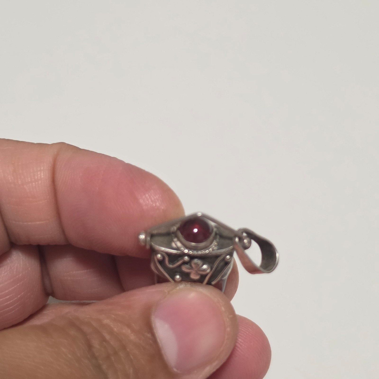 Sterling Silver & Stone Pendant. B4 image 5