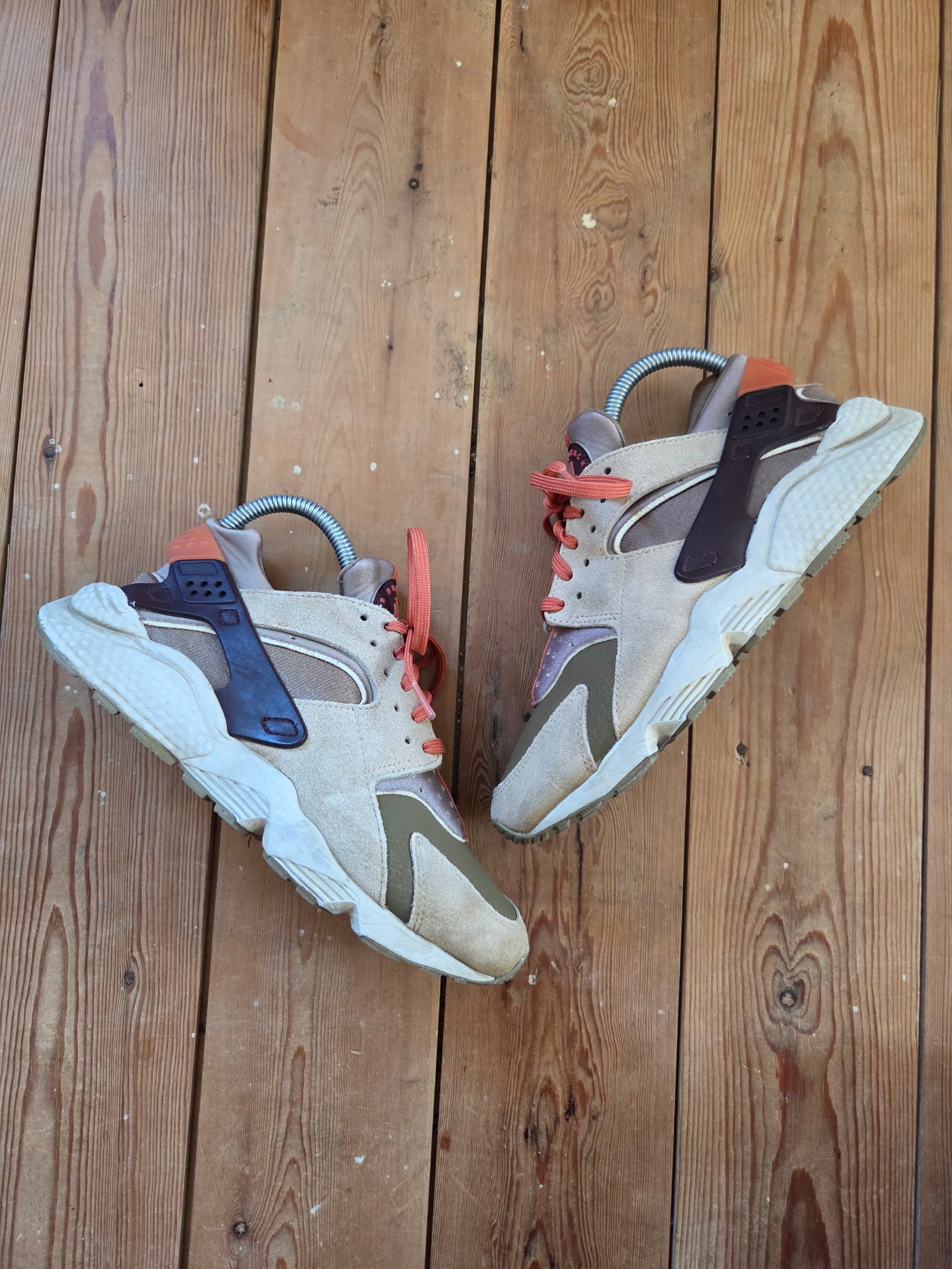 Nike Air Huarache SP ‘Madder Root’ Women’s UK 5 Khaki Burgundy DQ9319-200 image 2