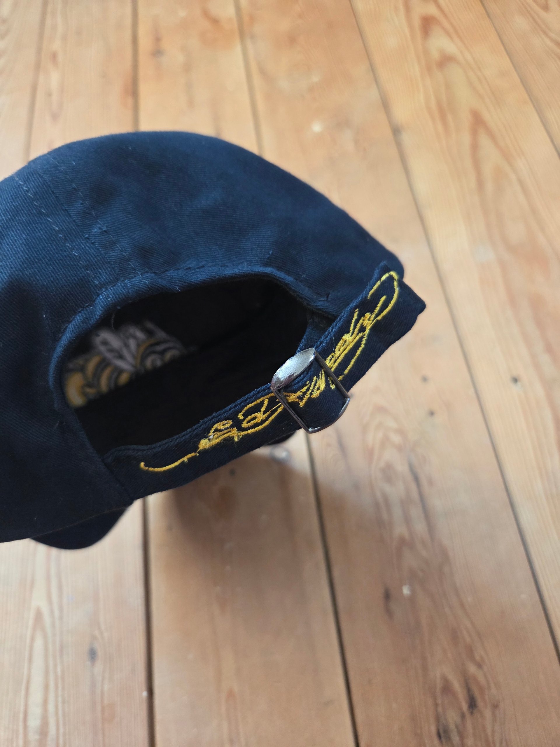 Vintage Ed Hardy Busy Bee Black Rhinestone Embroidered Baseball Cap Y2K W55 image 3