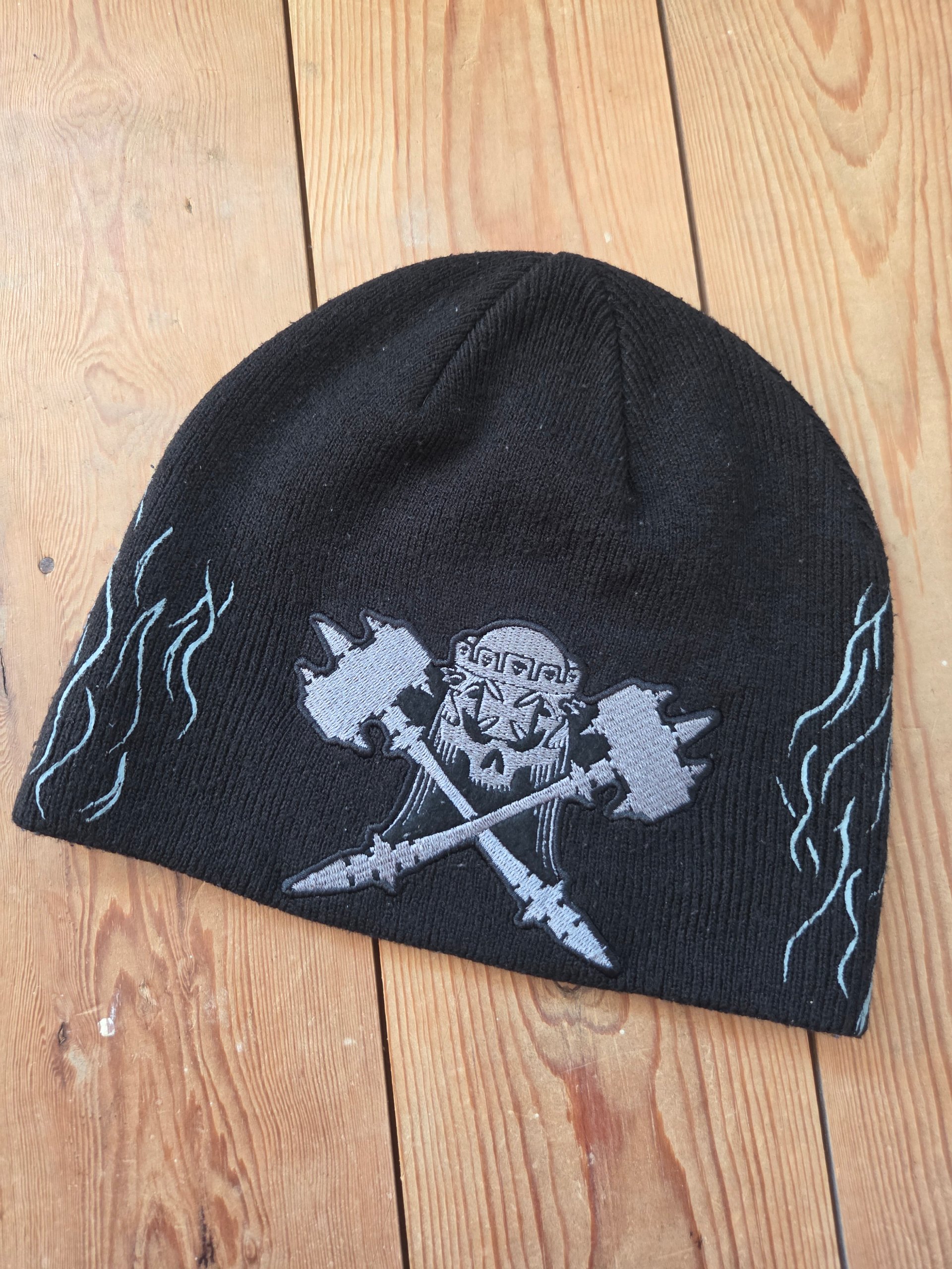 Vintage 2009 WWE Triple H King of Kings Skull & Hammers Black Beanie Hat image 2