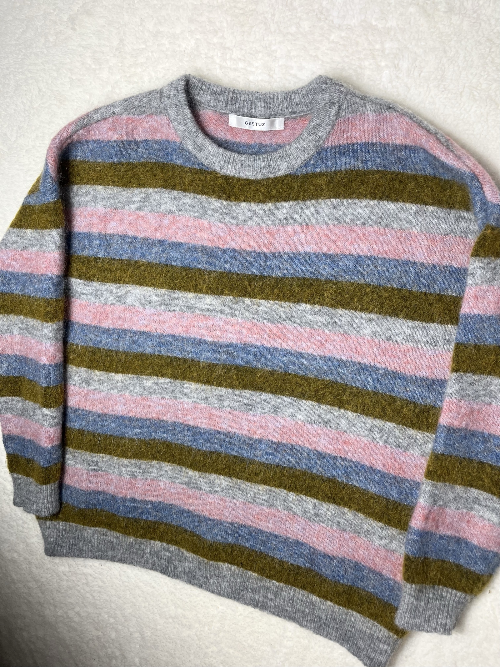 Gestuz Striped boxy fit Mohair Wool Sweater flauschig colorblock Medium image 3