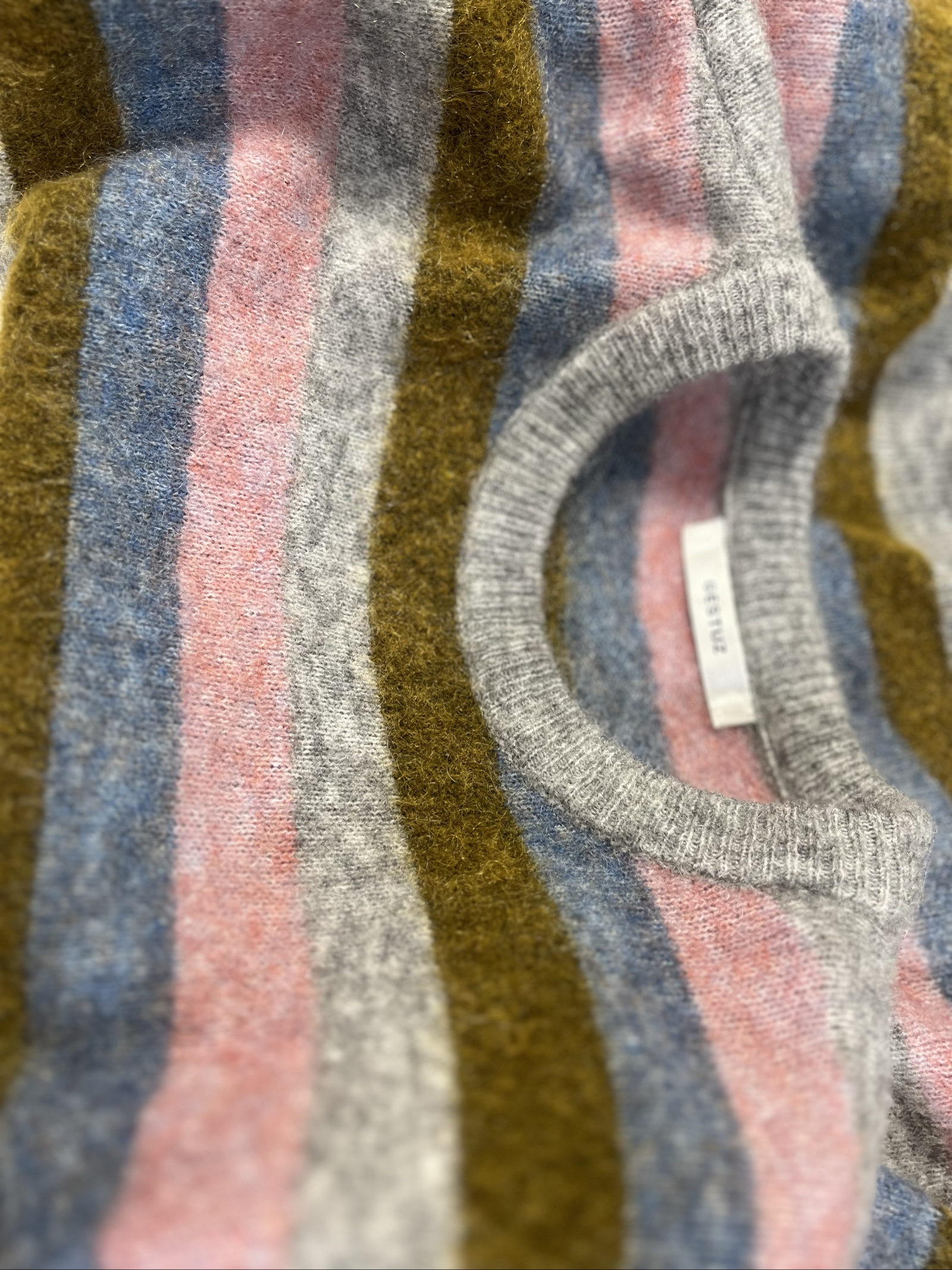 Gestuz Striped boxy fit Mohair Wool Sweater flauschig colorblock Medium image 7
