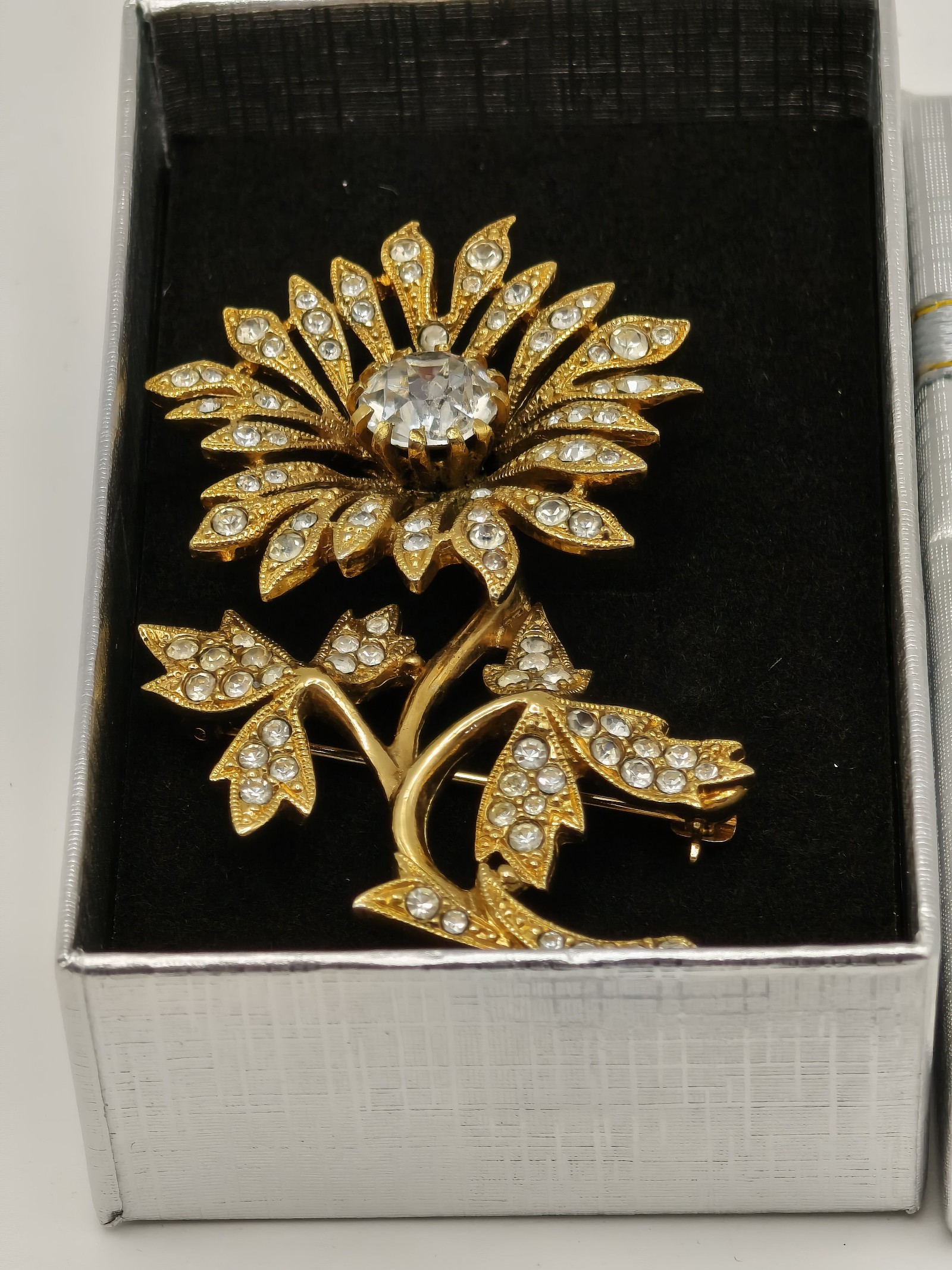 A&SR Gold-tone Floral Brooch with Clear Rhinestones Women image 2