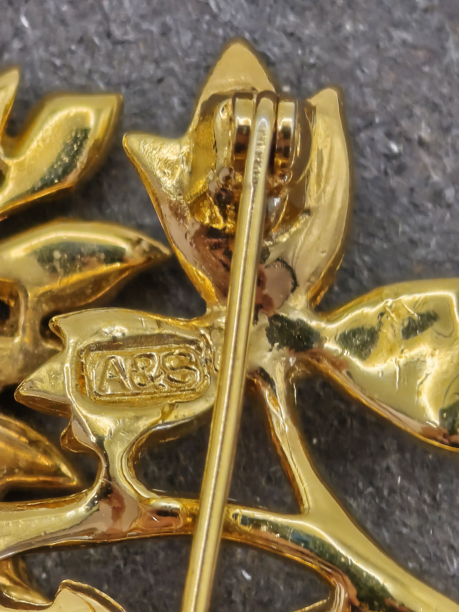 A&SR Gold-tone Floral Brooch with Clear Rhinestones Women image 5