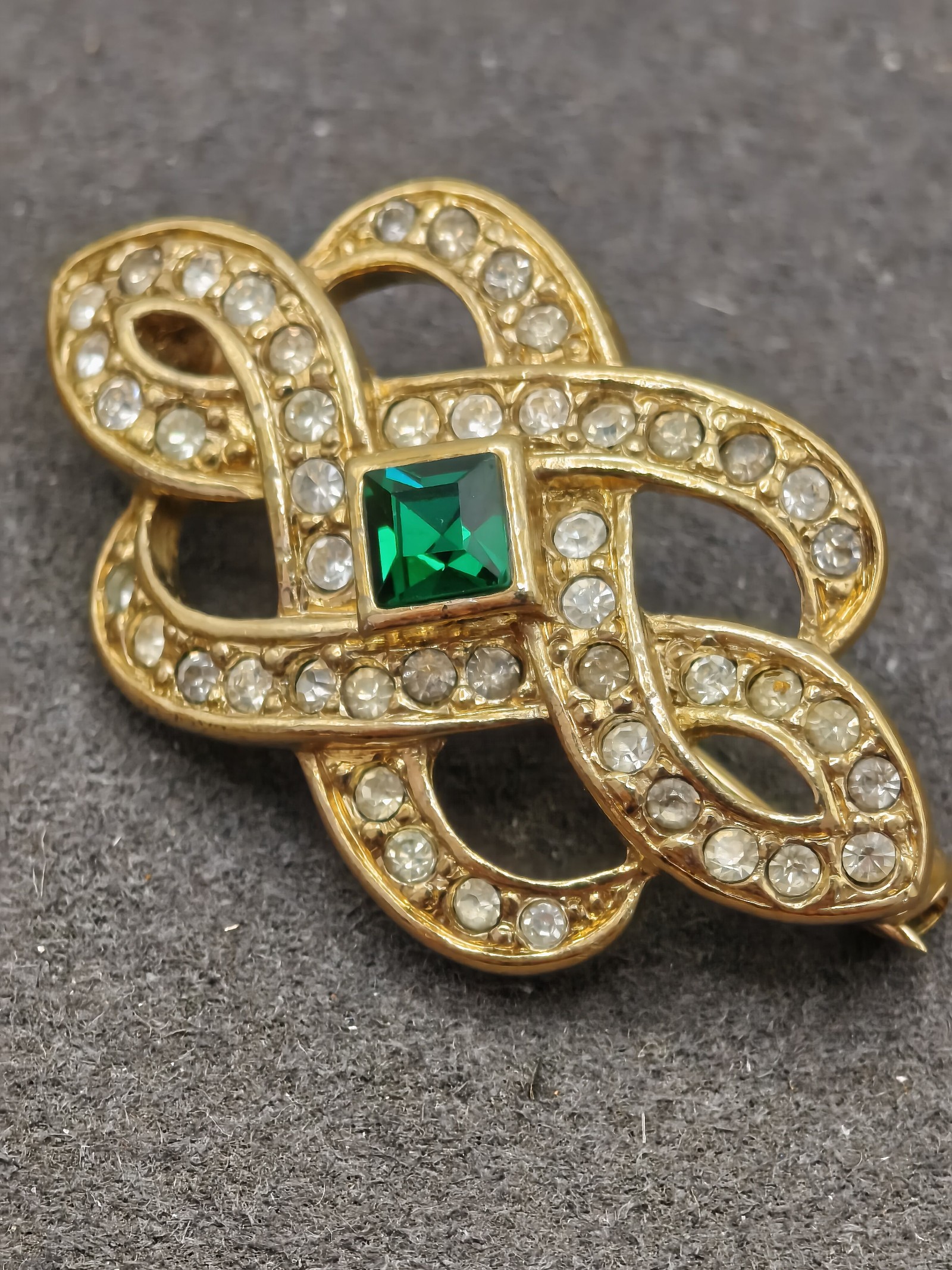 Gold Tone & Green Crystal Brooch Pin 3 cm Vintage Style image 6