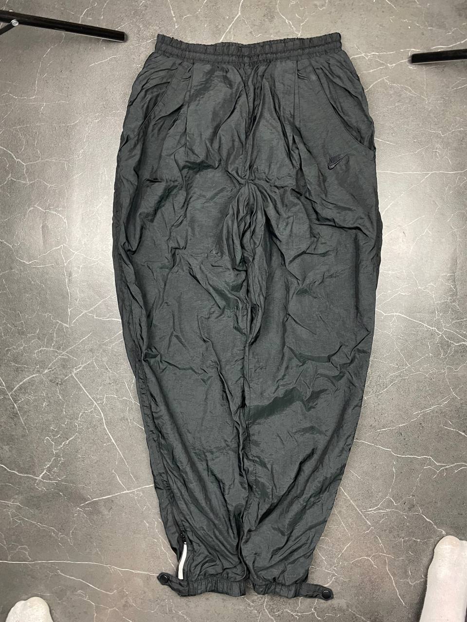 Nike Black Nylon Lined Track Pants Medium Elastic Waist