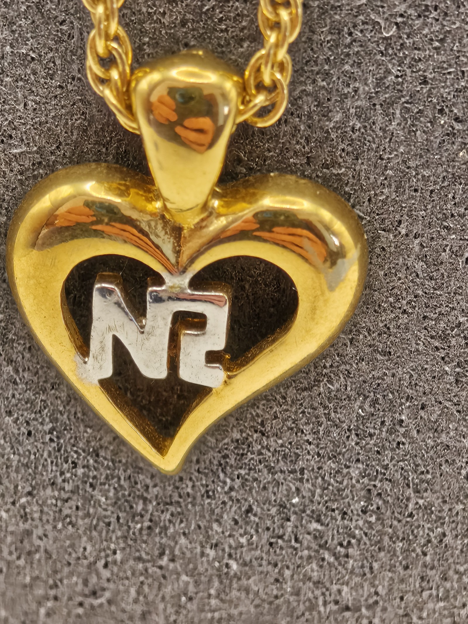 Nina Ricci necklace image 5