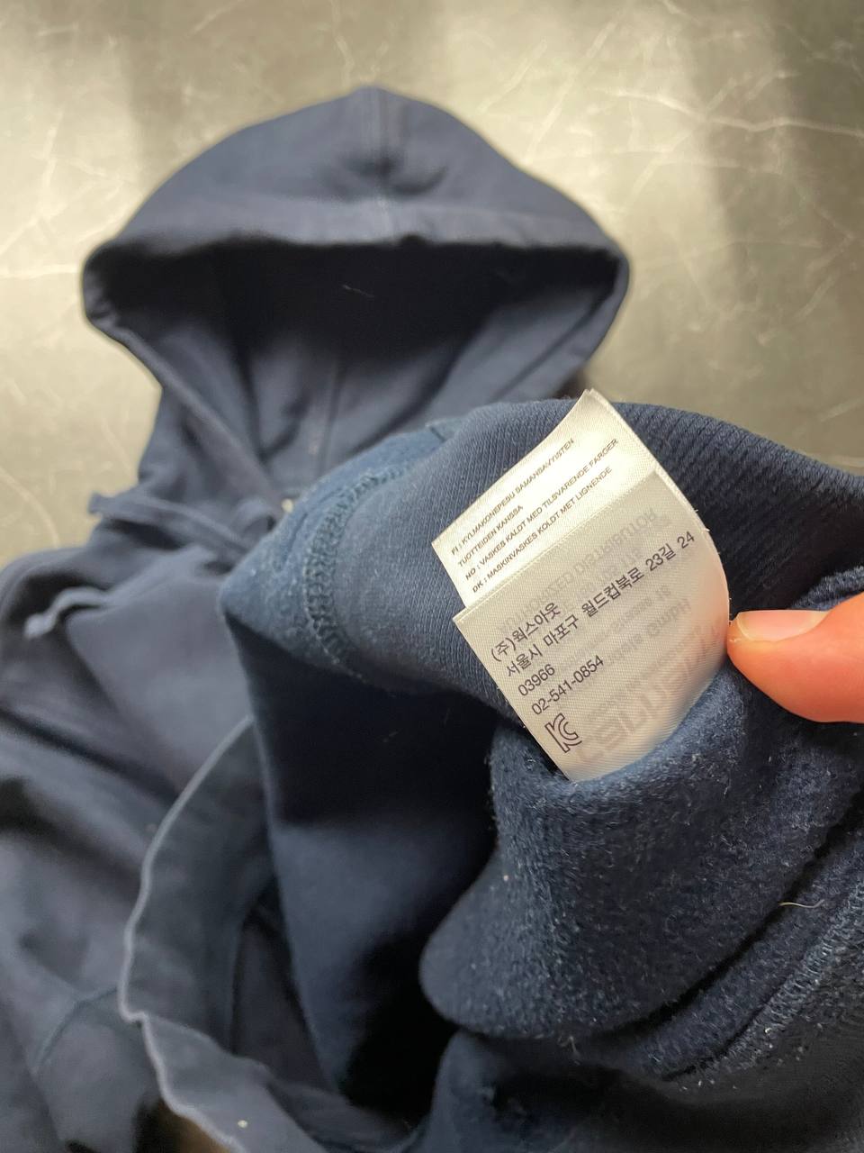Carhartt Navy Hooded American Script Sweatshirt Medium Cotton Blend image 6
