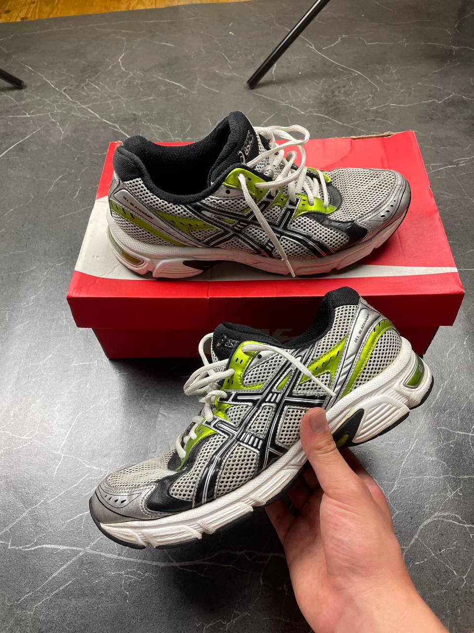 Asics White, Black & Lime Green Running Trainers US 8