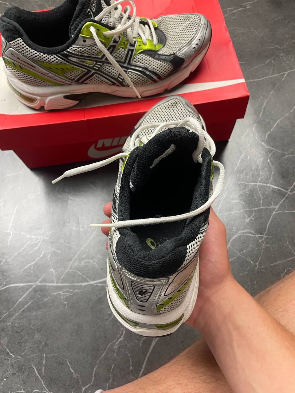 Asics White, Black & Lime Green Running Trainers US 8 image 8