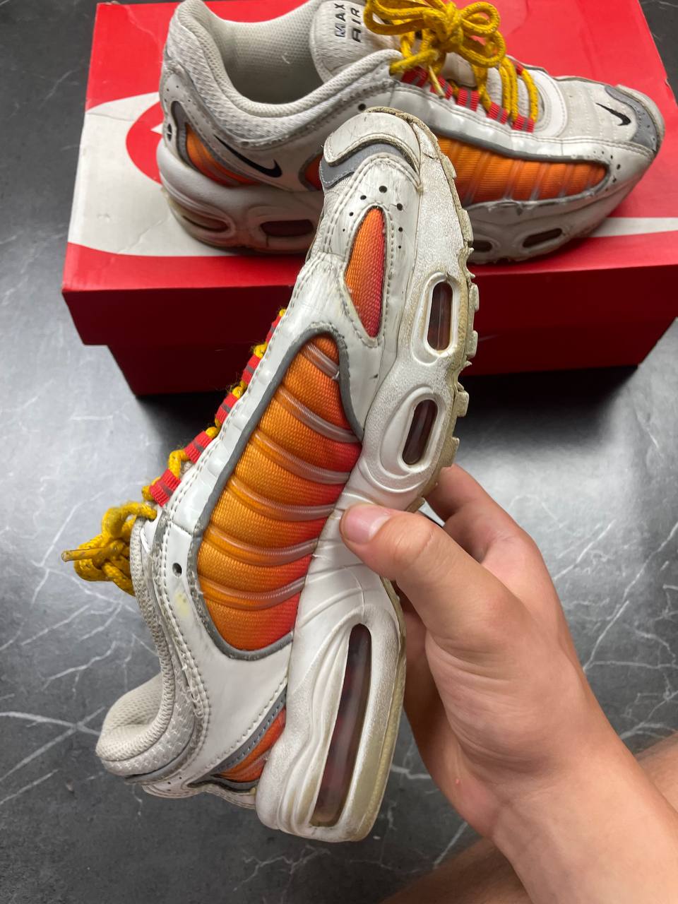Nike White & Orange Air Max Tailwind IV US 7.5 Sneakers image 4