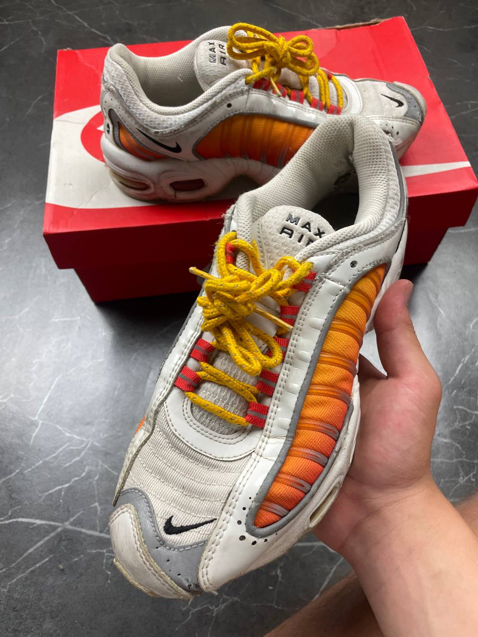 Nike White & Orange Air Max Tailwind IV US 7.5 Sneakers image 7
