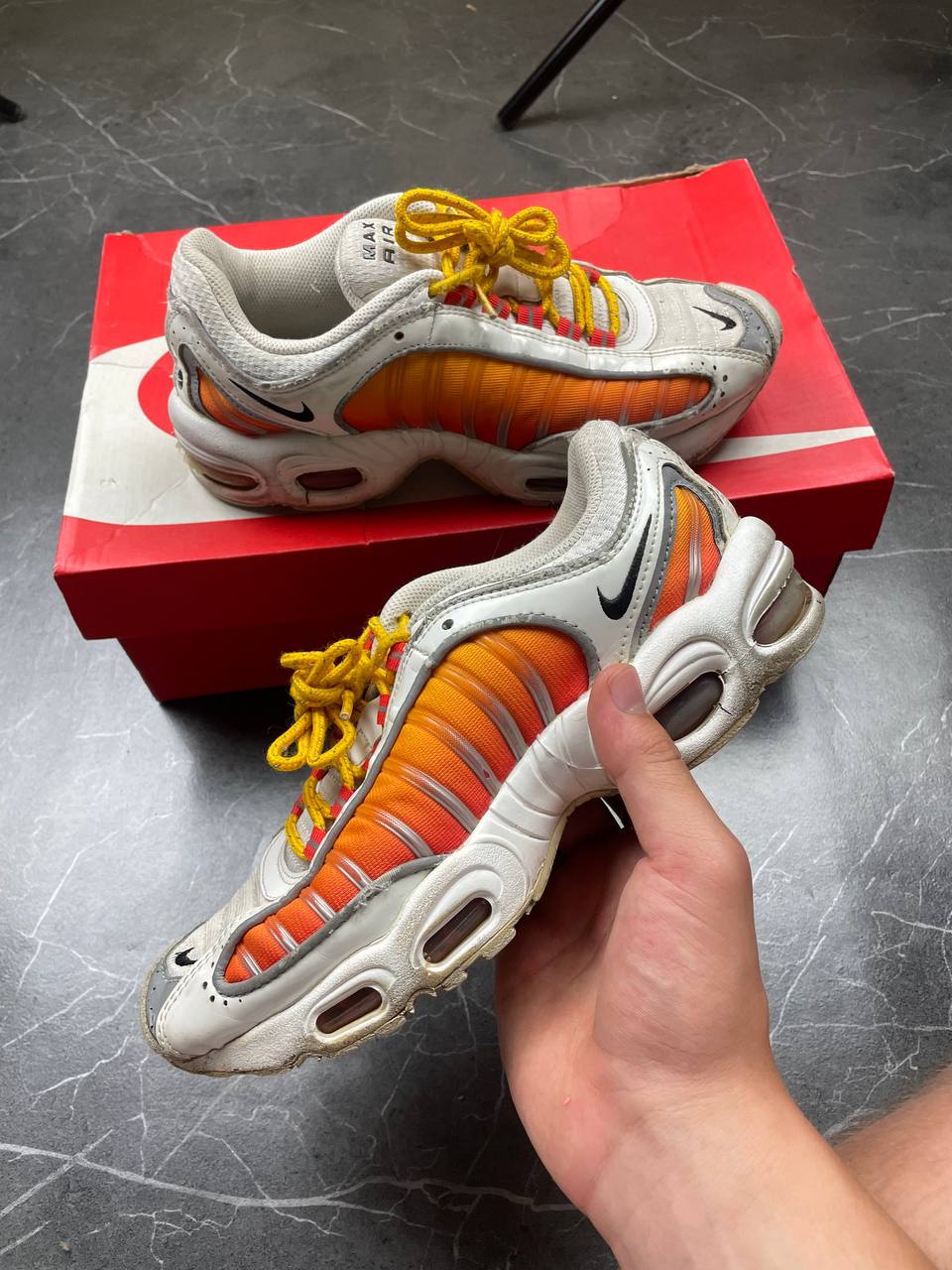 Nike White & Orange Air Max Tailwind IV US 7.5 Sneakers image 9