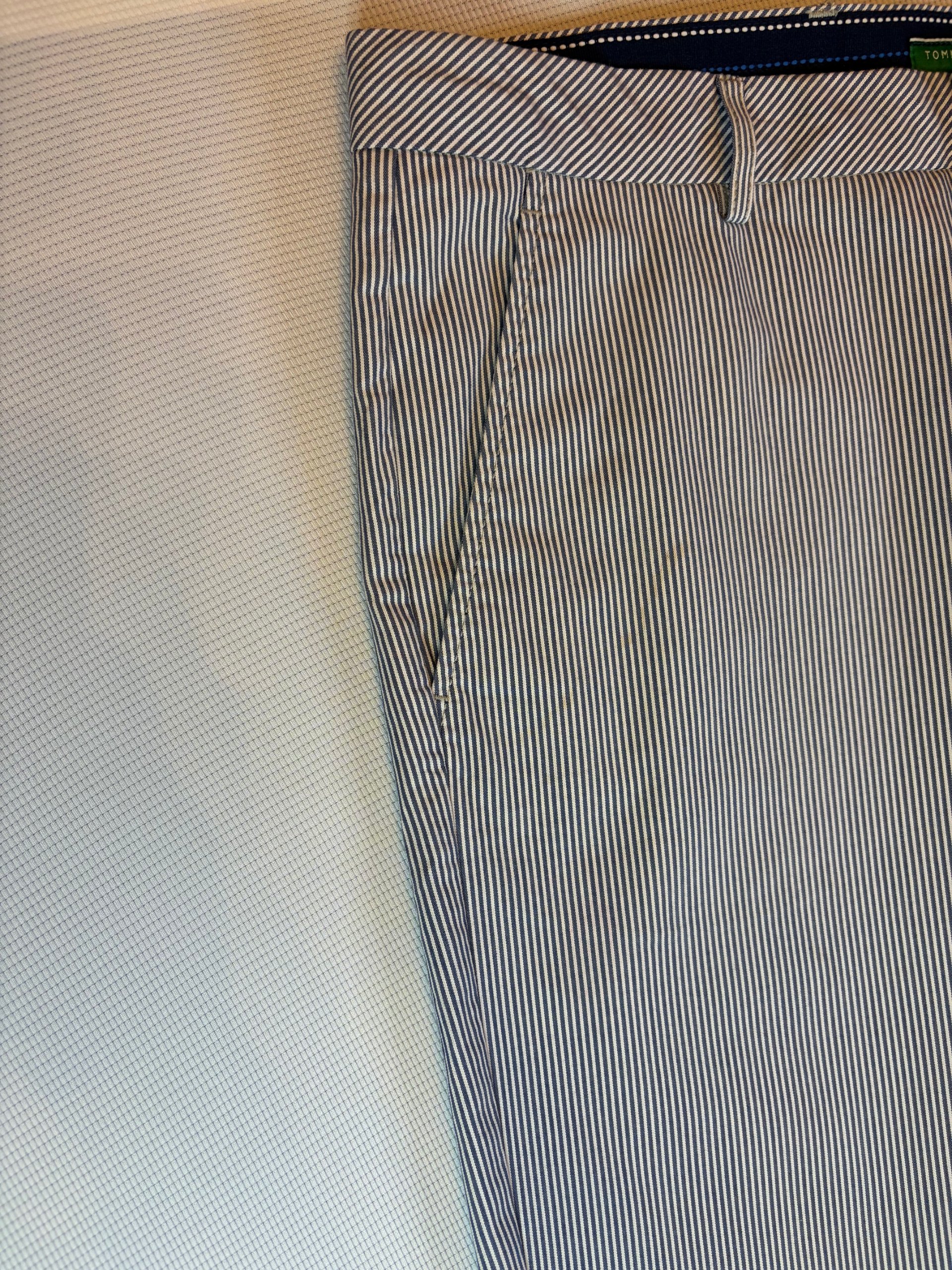 Tommy Hilfiger Golf Trousers Navy Pinstripe Mens Size 36/32 Smart image 2