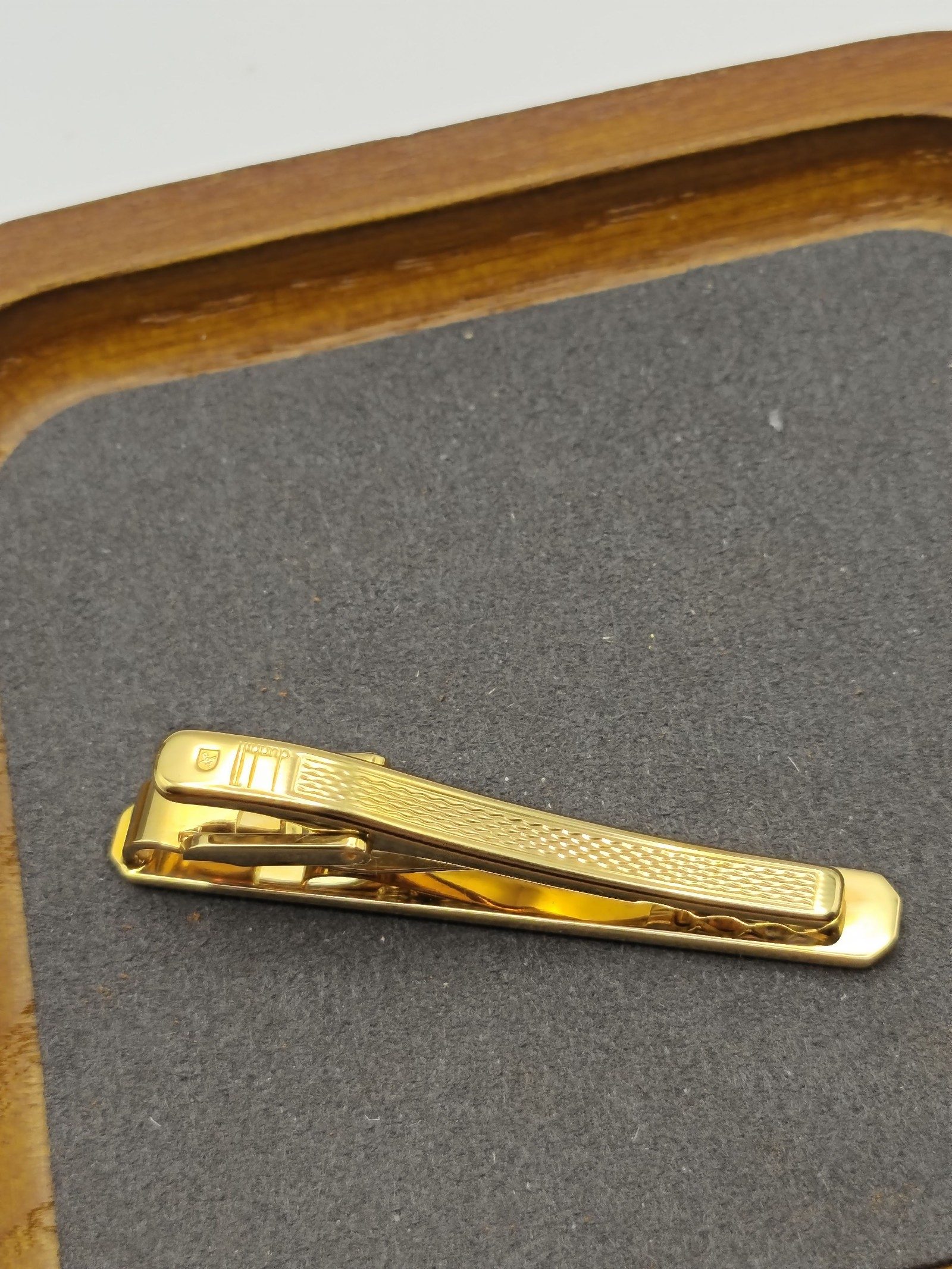 Dunhill Gold Tone & Silver Men’s Tie Clip Bar image 9
