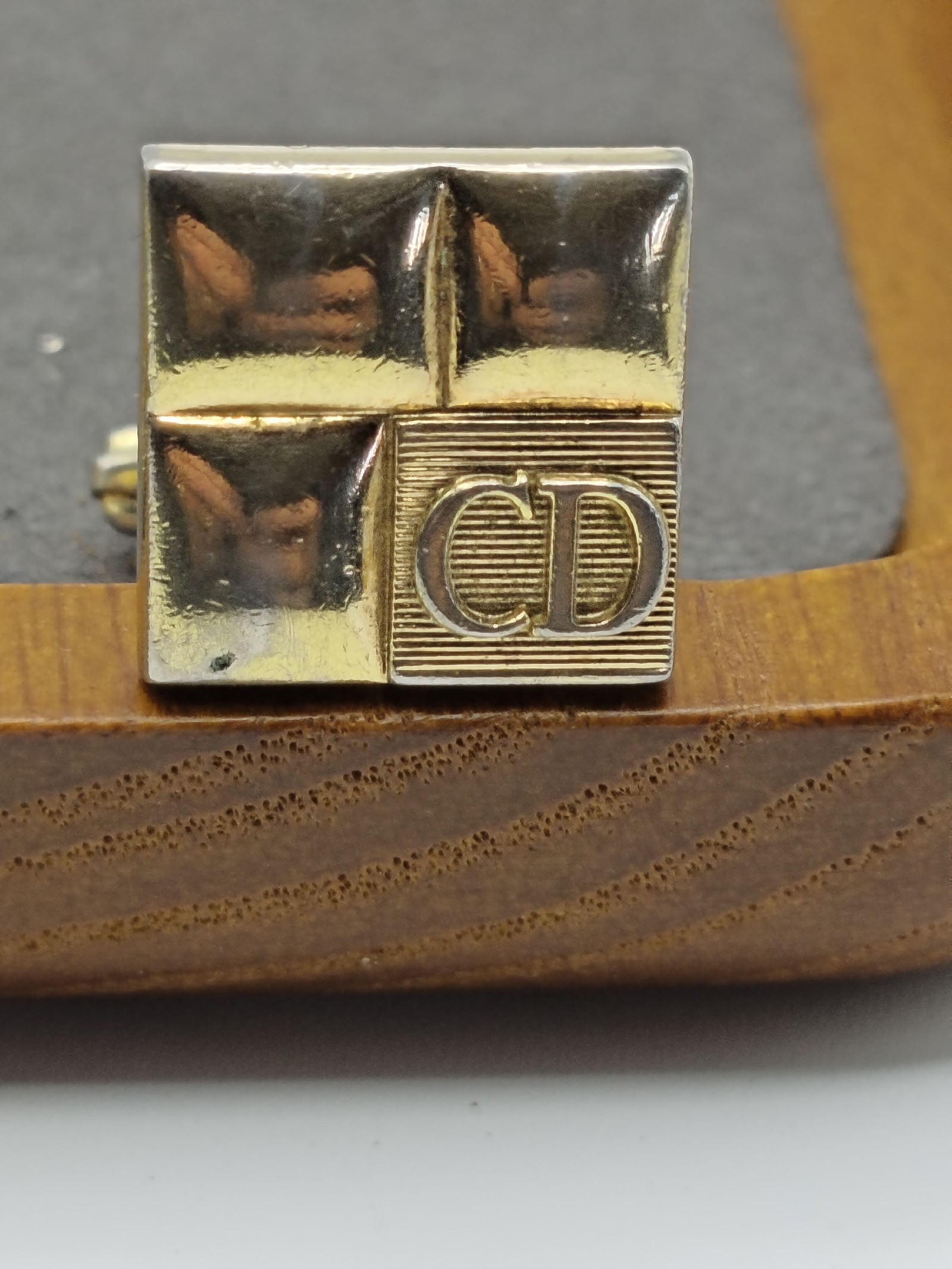 Christian Dior Men's Gold Tone Square Cufflinks image 4