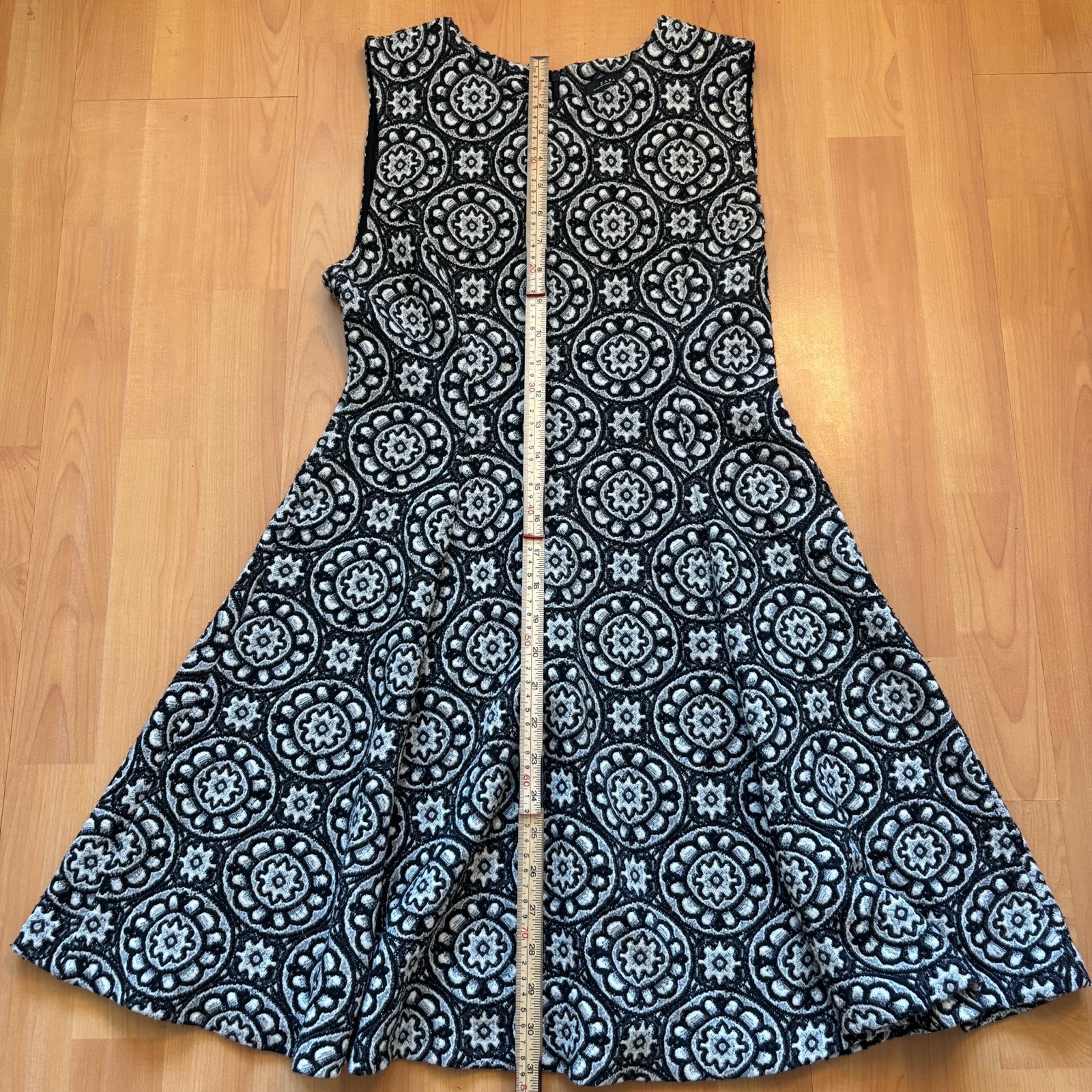 Zara Woman Black & White Patterned Dress Large image 2