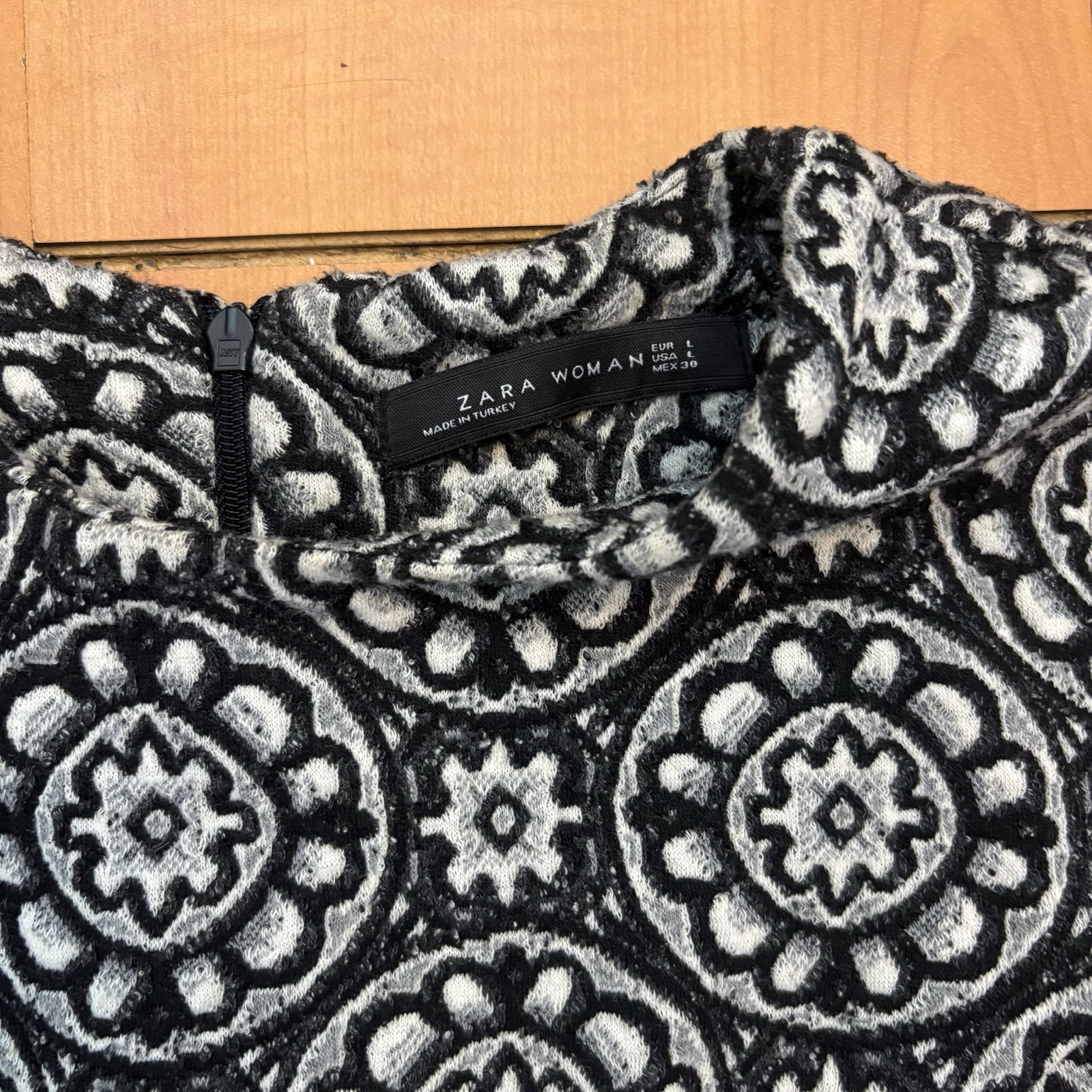 Zara Woman Black & White Patterned Dress Large image 3