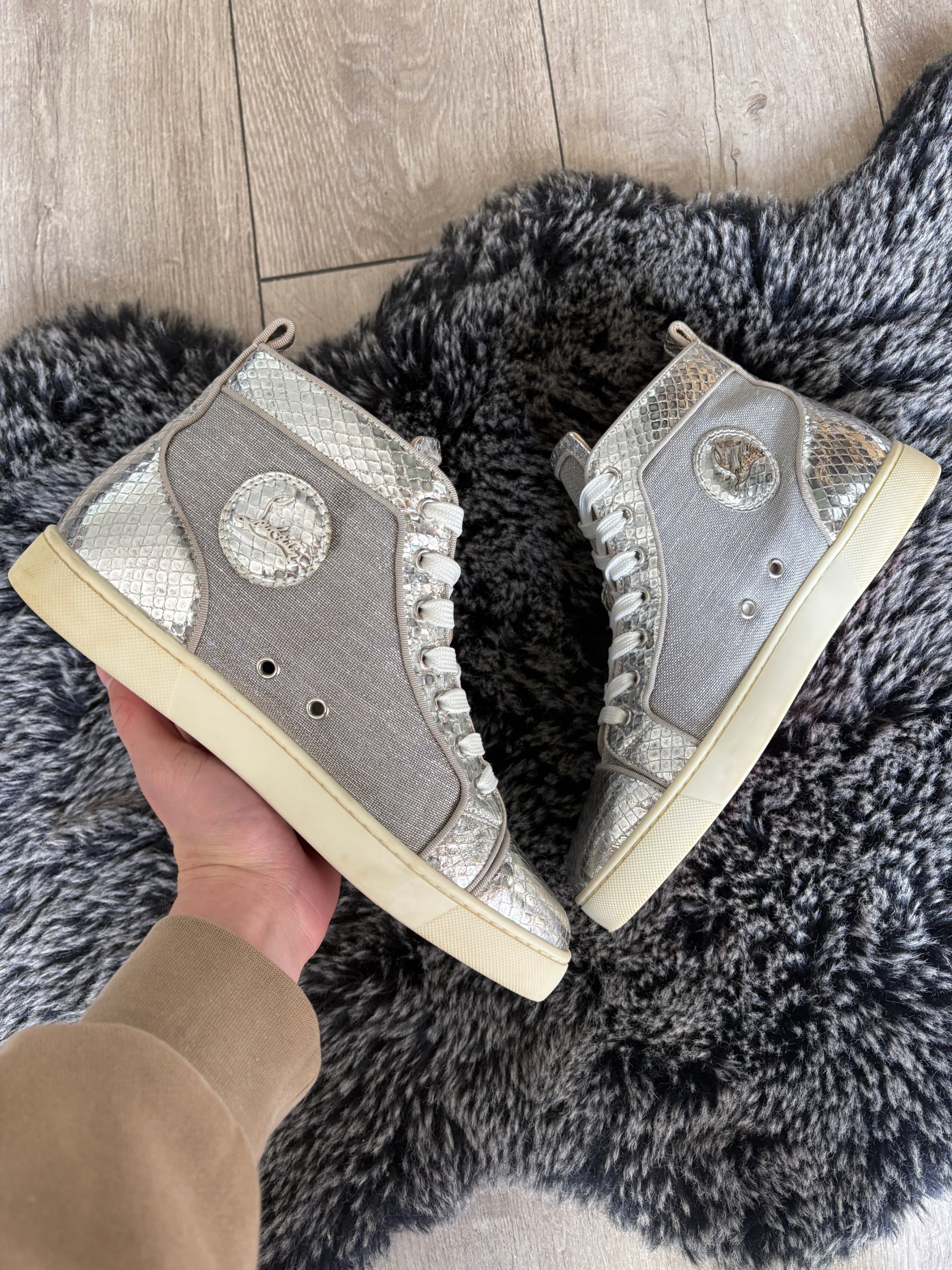 Christian Louboutin Zilveren Hoge Sneakers Leer EU 41