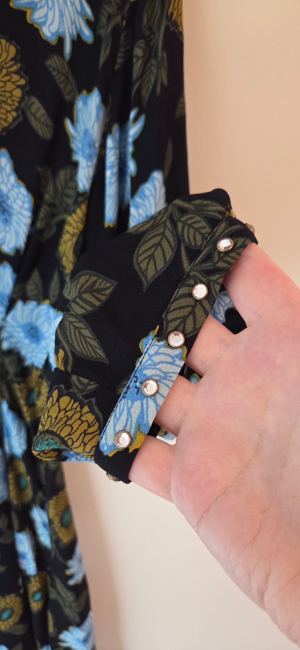 SANDRO PARIS Floral Print Crystal Embellished Cuff V-Neck Midi Dress FR 36 UK 8 image 4