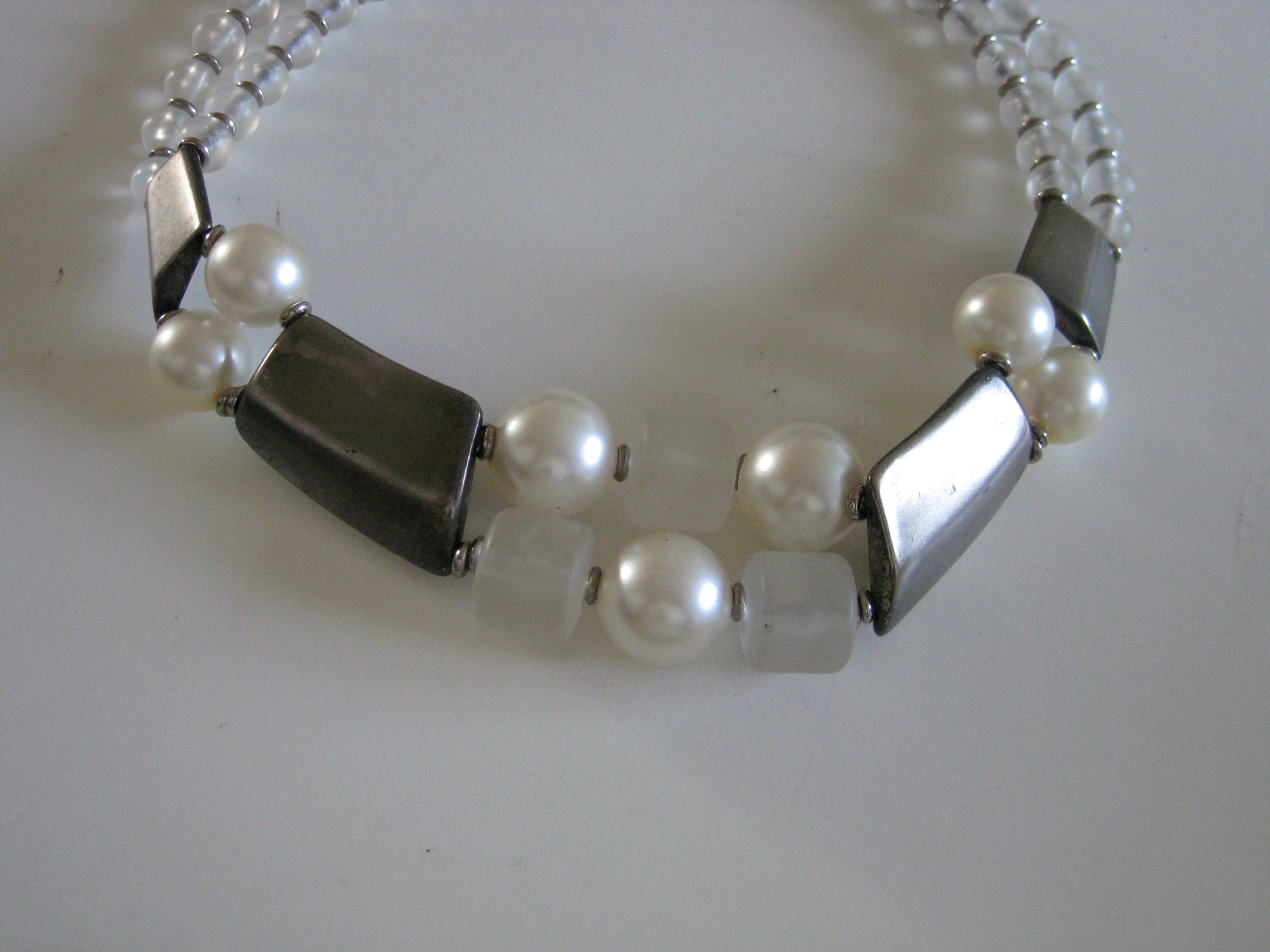 Silver & White Faux Pearl Beaded Necklace Unisex image 3