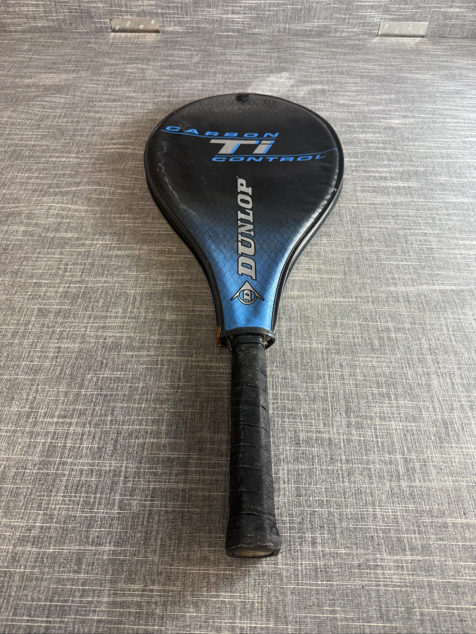 Dunlop Carbon Ti Control Tennis Racket with Cover Black Blue image 3