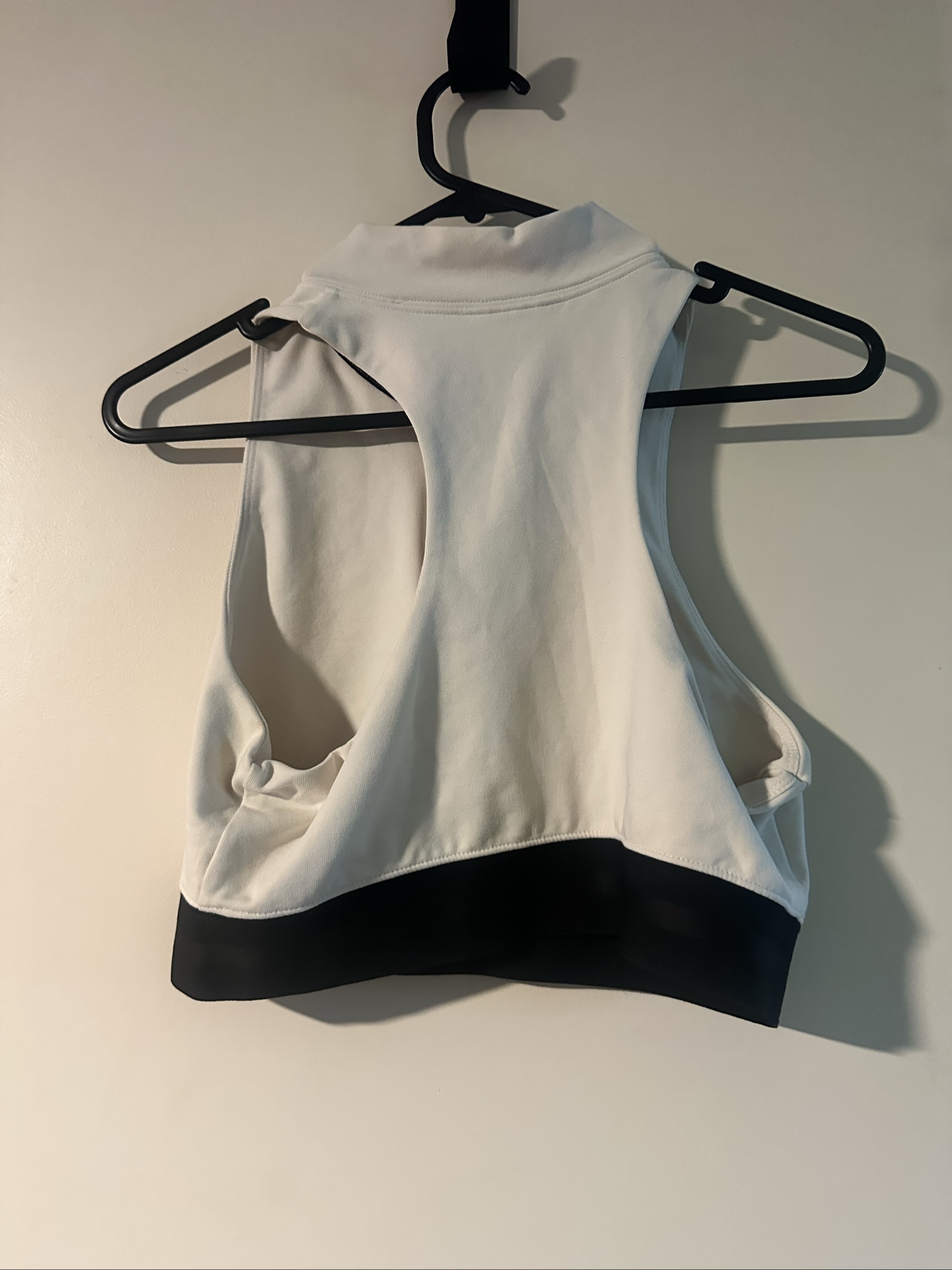 Nike Women's White & Black Air Cropped Vest Top Small image 3