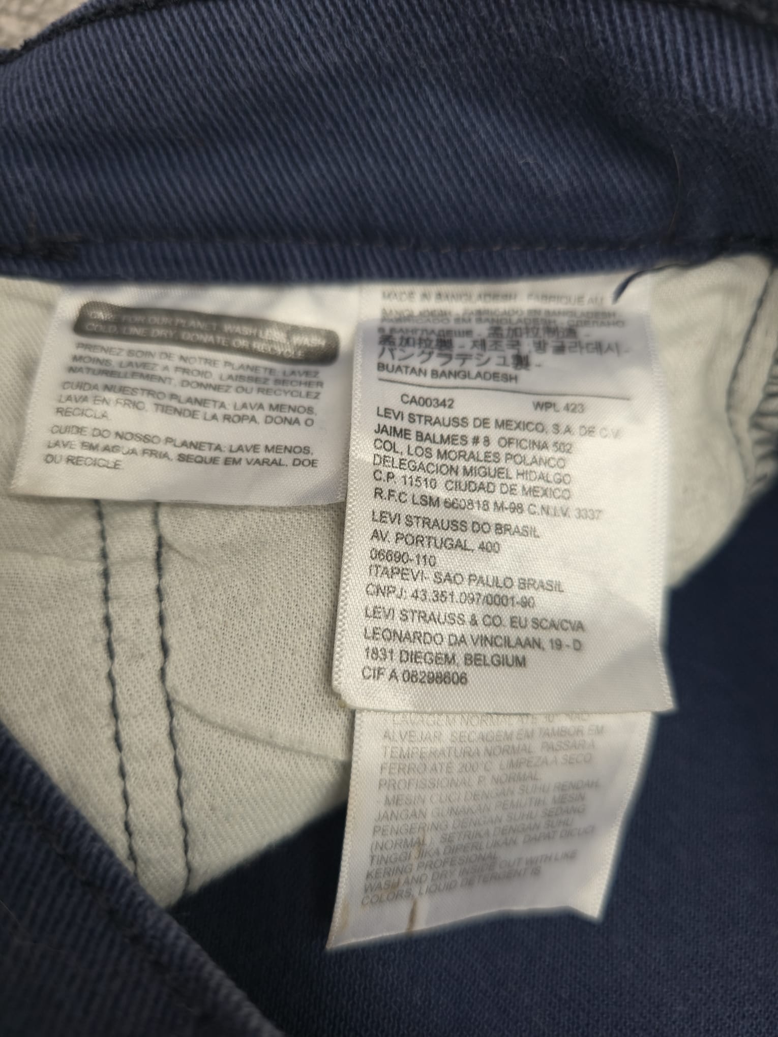 Levi's White Tab Men's Navy 511 Slim Fit Jeans 30" image 4