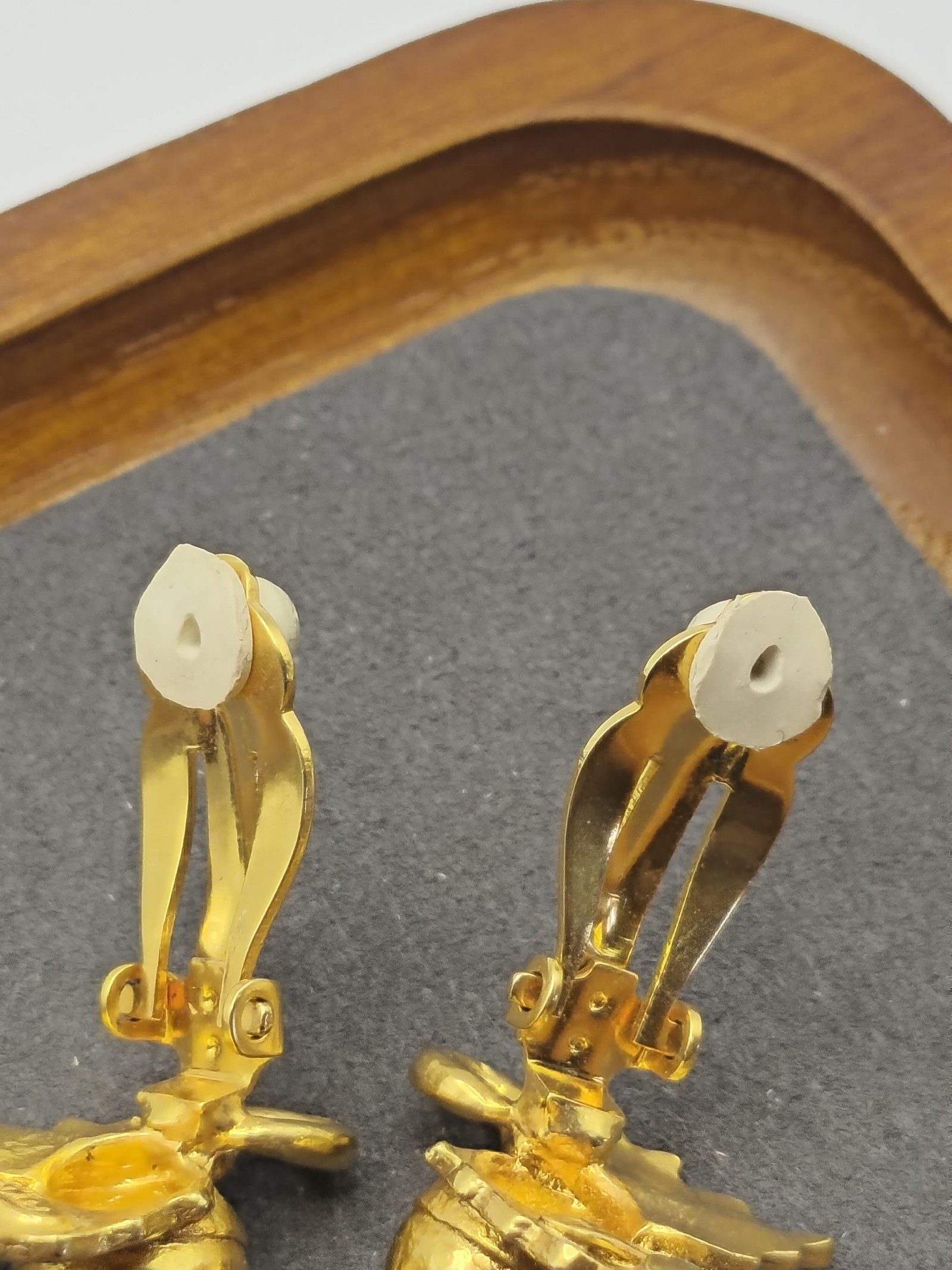 Rykiel Women Gold Leaf Clip-On Earrings image 6