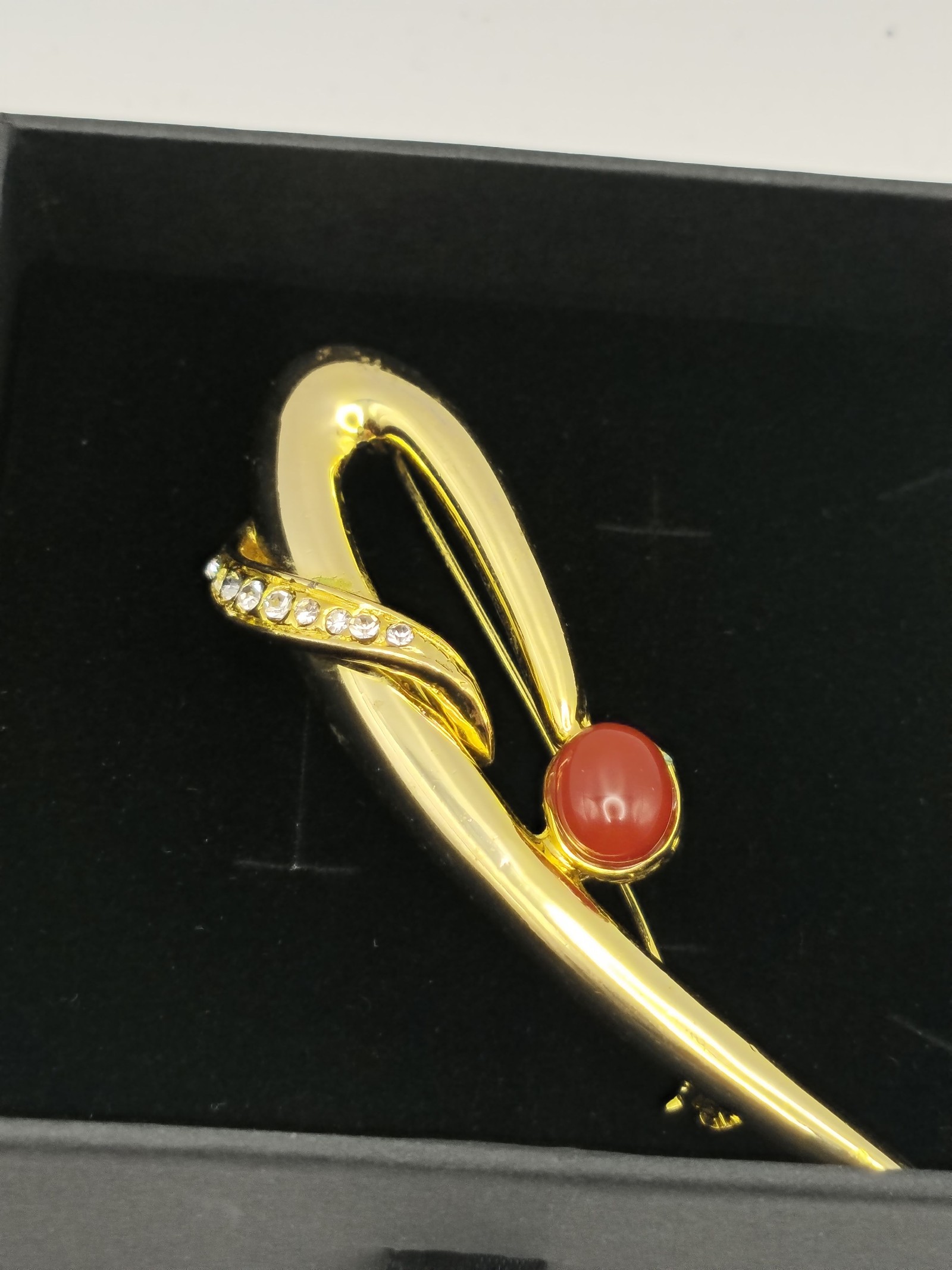 Vendome Women's Gold Tone & Coral Red Brooch One Size Rhinestone Accent image 2