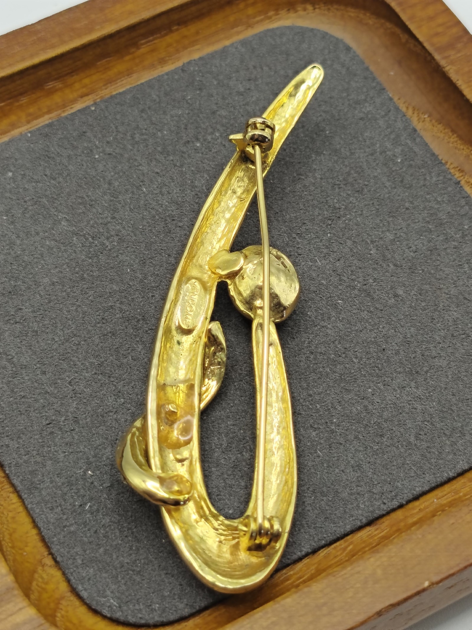 Vendome Women's Gold Tone & Coral Red Brooch One Size Rhinestone Accent image 10