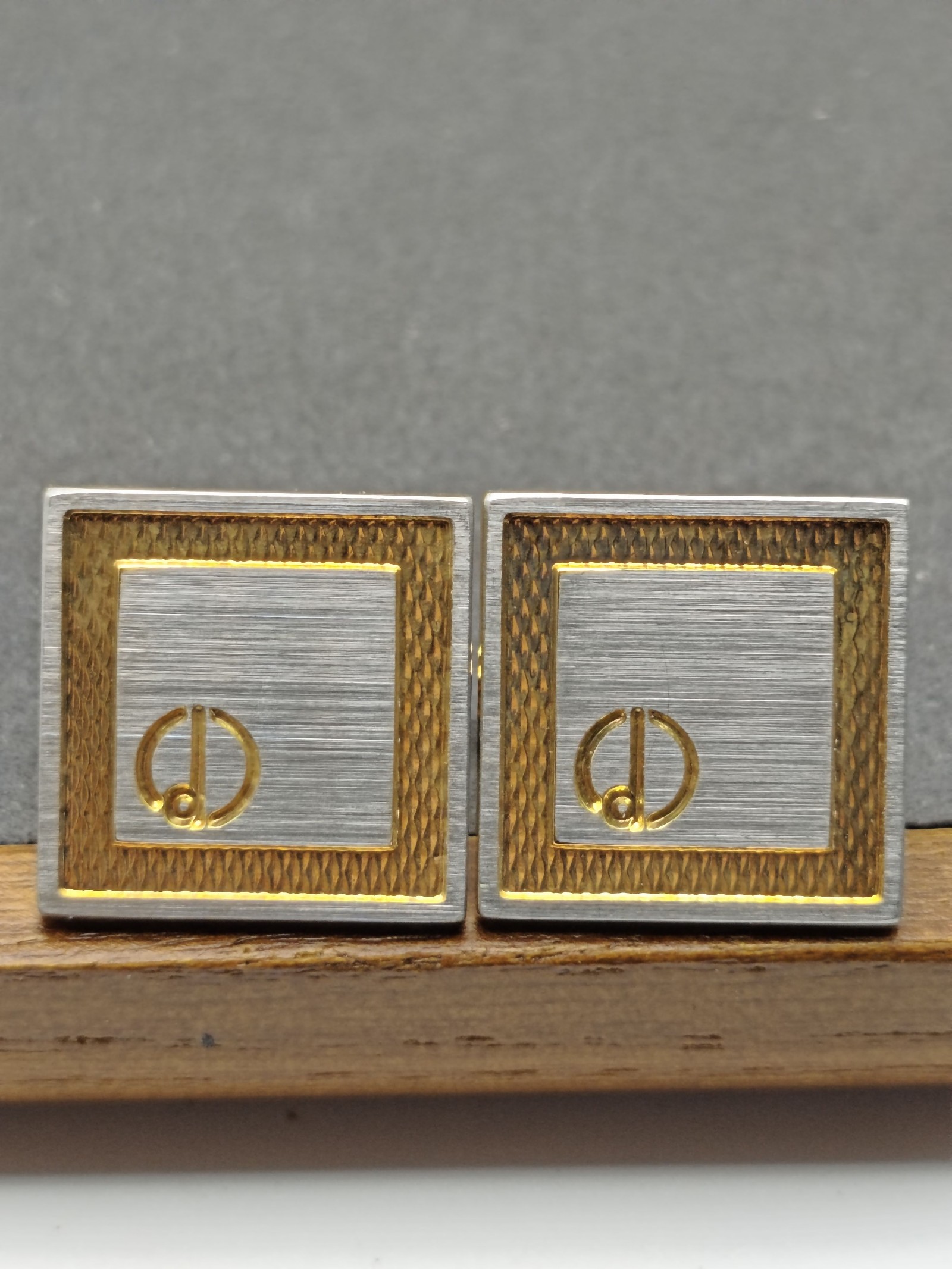 Dunhill Yellow & Silver Tone Square Cufflinks One Size image 4