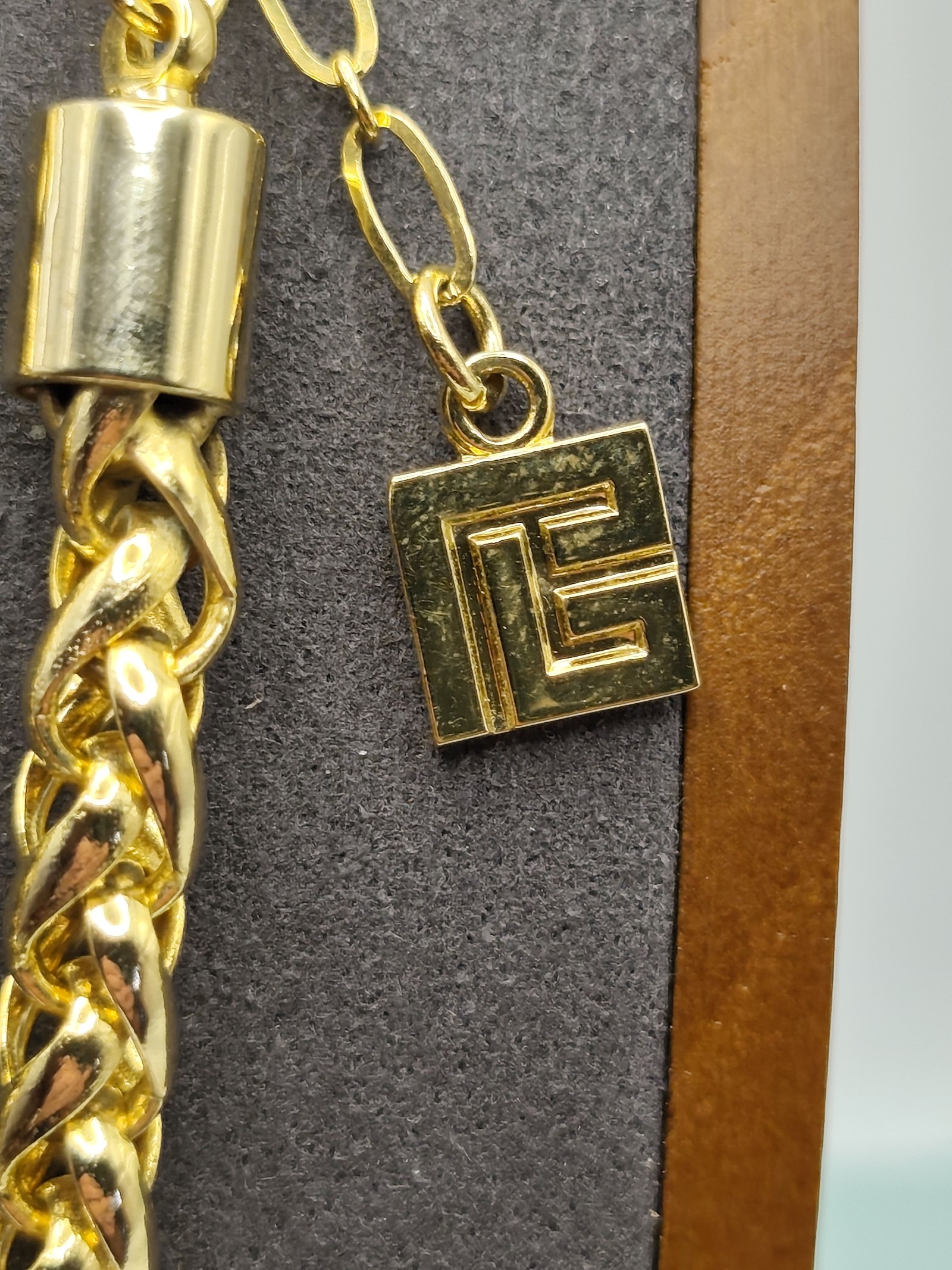 Pierre Balmain Women's Gold-tone Chain Necklace Adjustable Length image 2