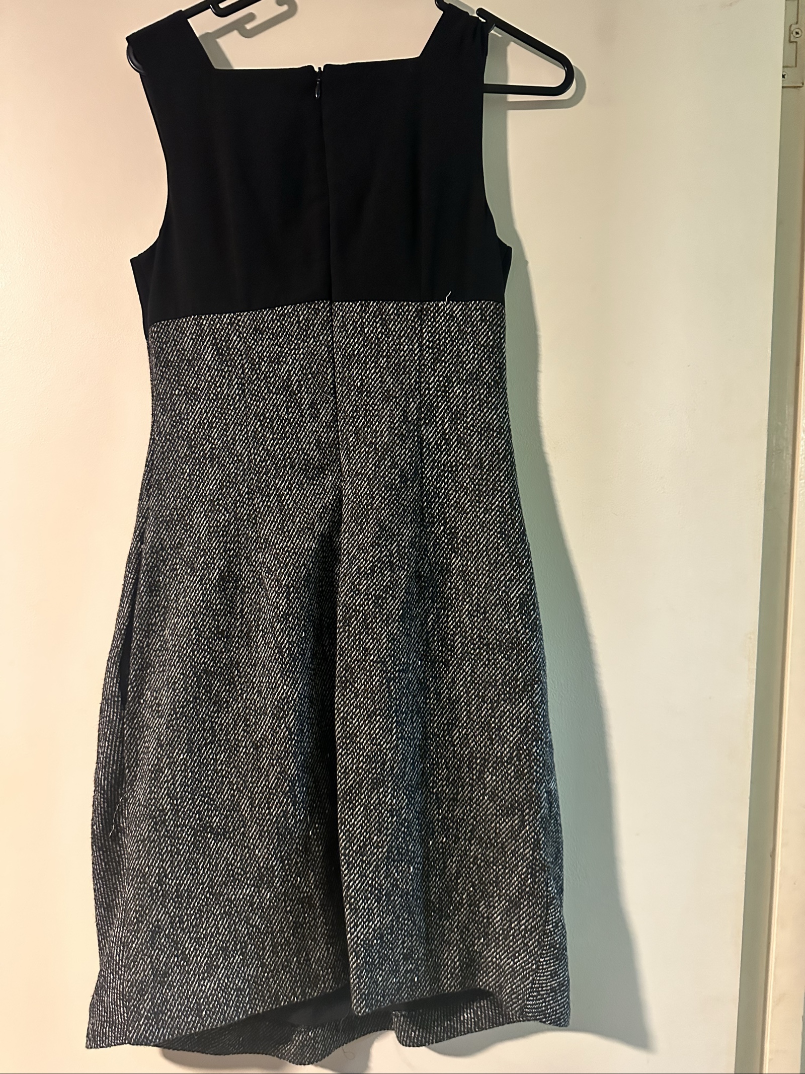 Review Black & Silver Tweed Bow Women's Dress Size 6 image 4