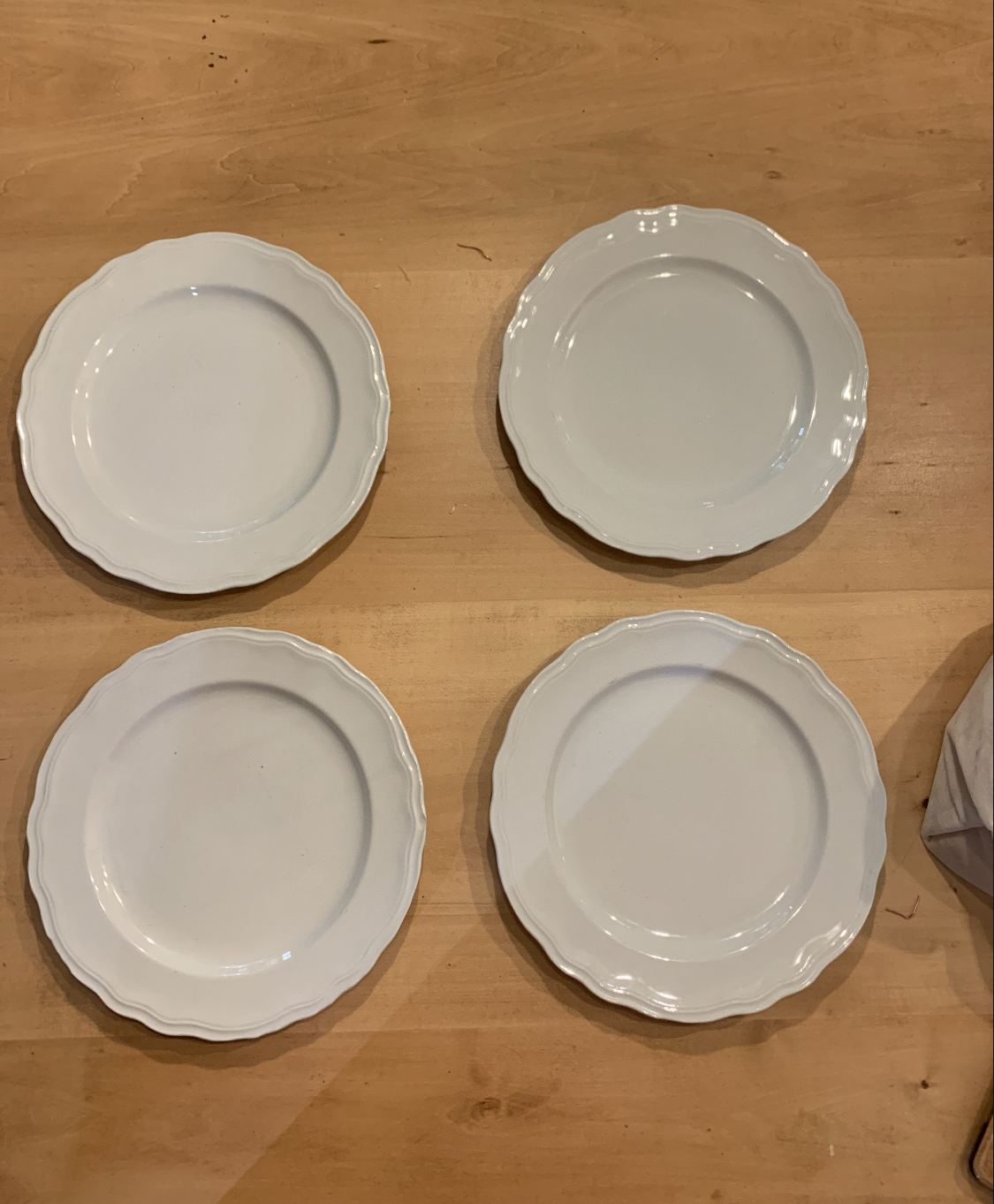Richard Ginori Blanc Assiettes Porcelaine Bord Festonné Set de 4 - 201 LA Italy