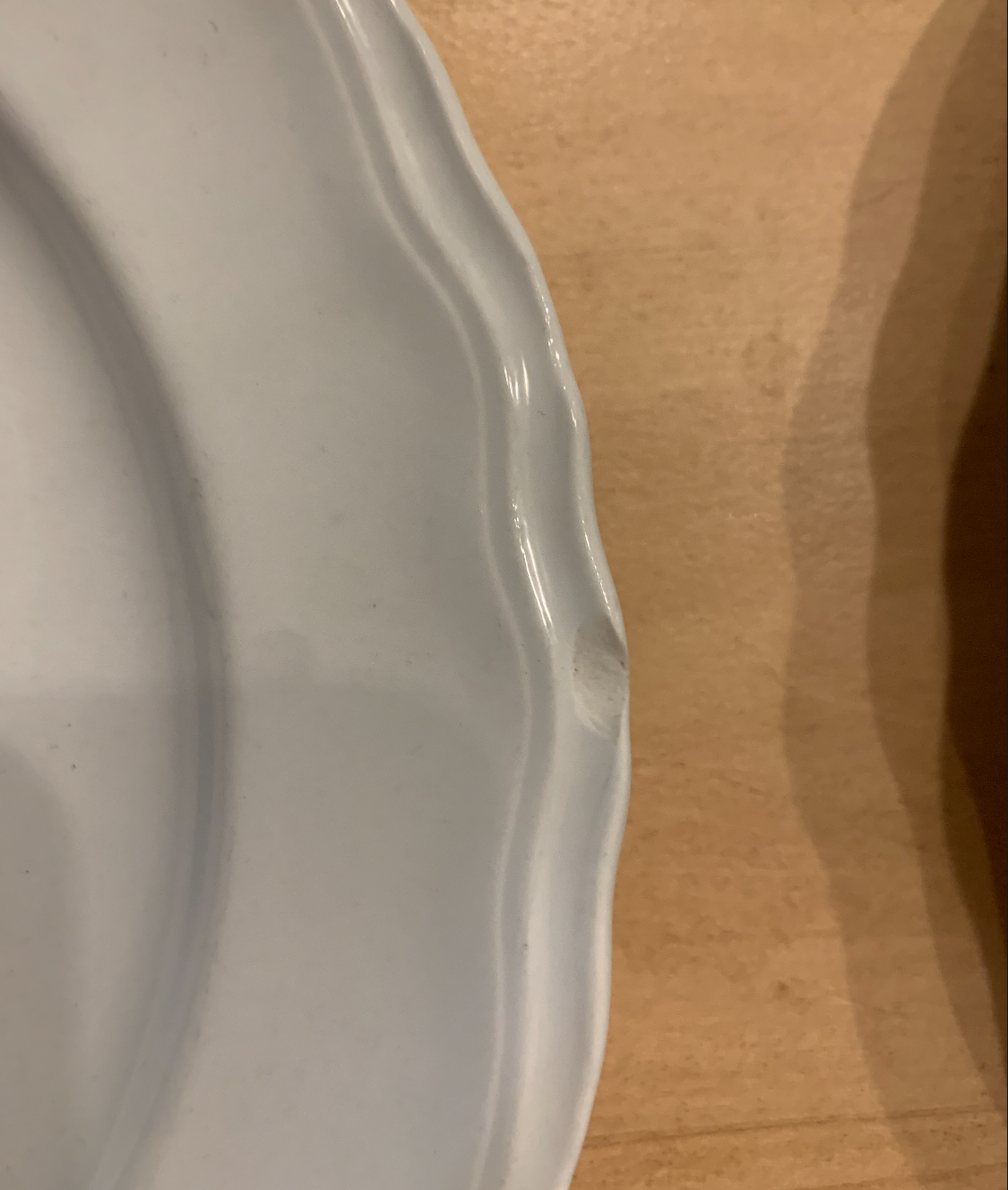 Richard Ginori Blanc Assiettes Porcelaine Bord Festonné Set de 4 - 201 LA Italy image 2