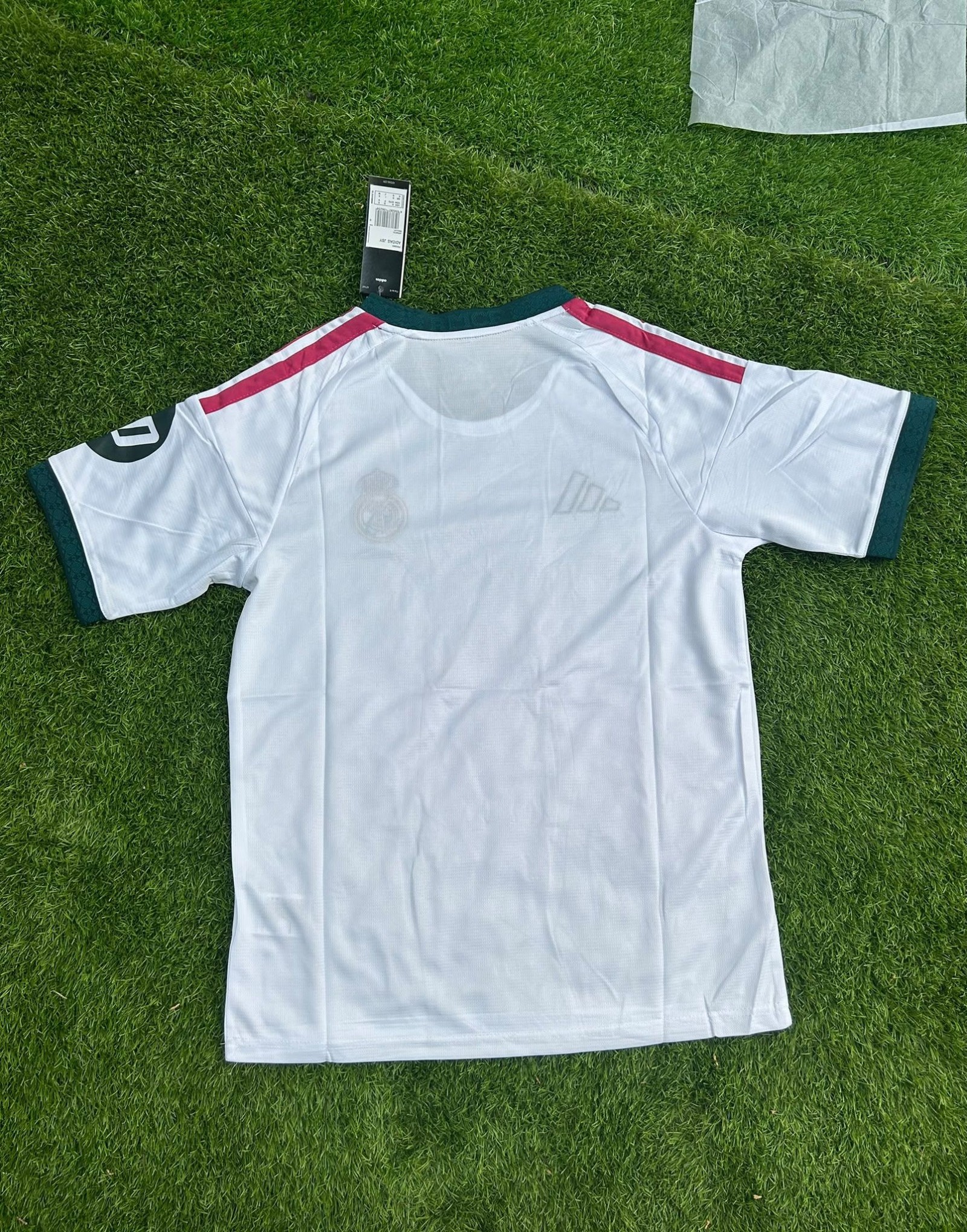 Adidas Real Madrid 26 27 home kit image 3