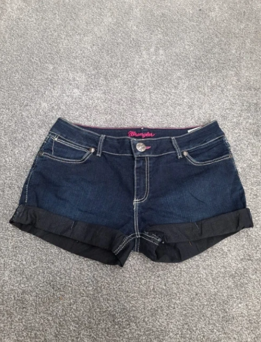Wrangler denim shorts dark wash cuffed hem,Blue 36" image 4