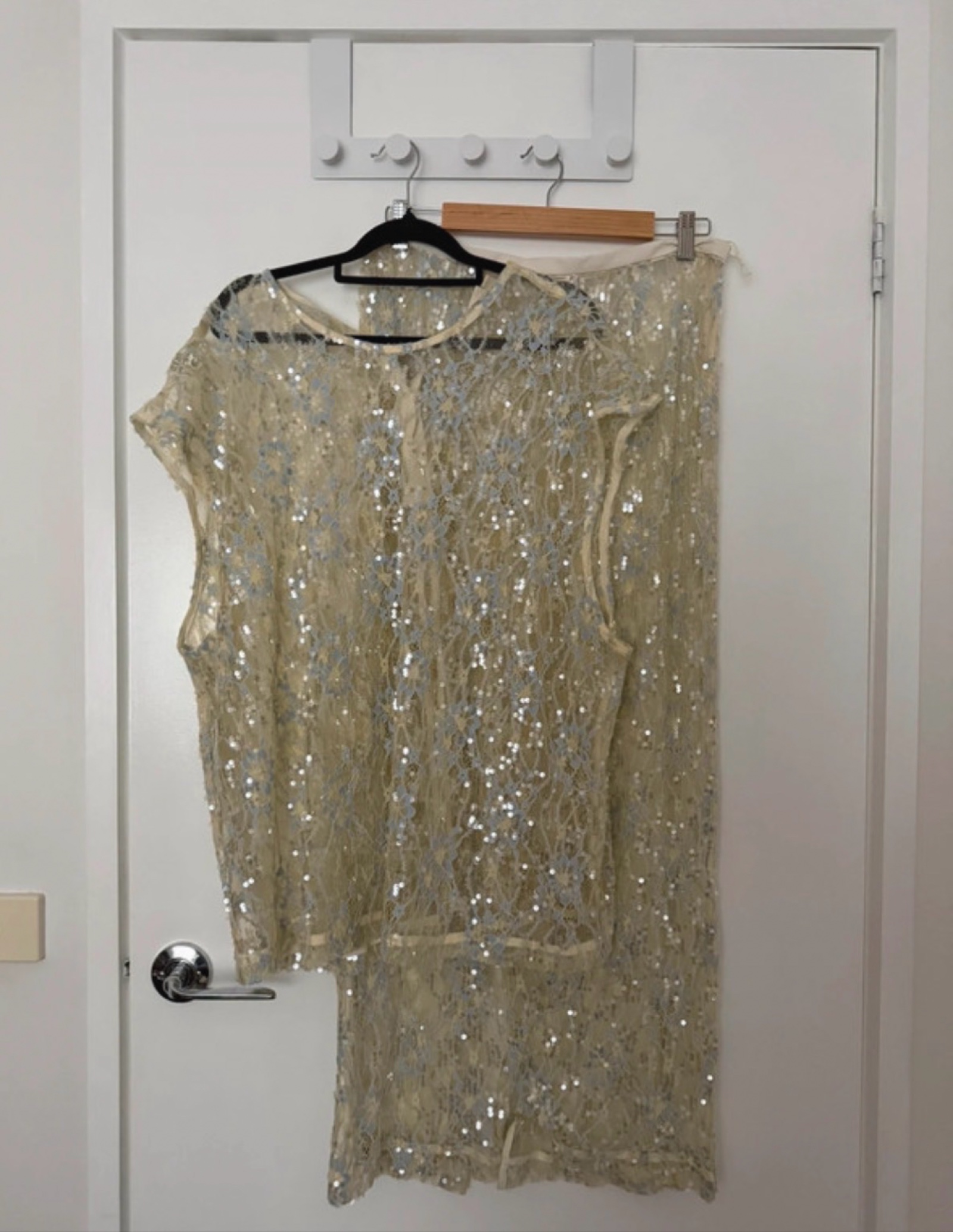 VRG GRL off white and blue Sequin Lace Top Women Size 14 image 3