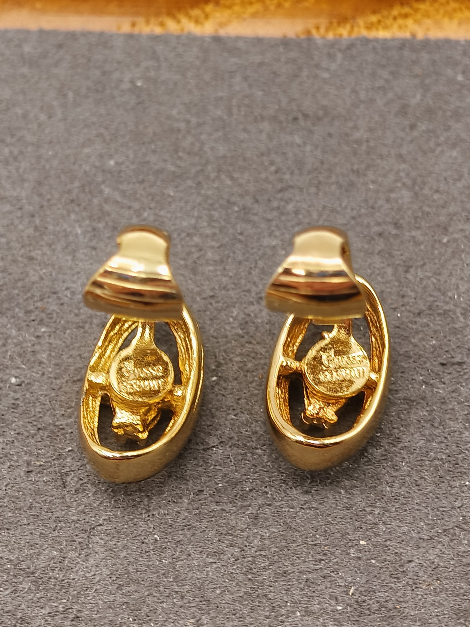 Grosse Gold Tone & Clear Crystal Oval Clip-On Earrings image 3