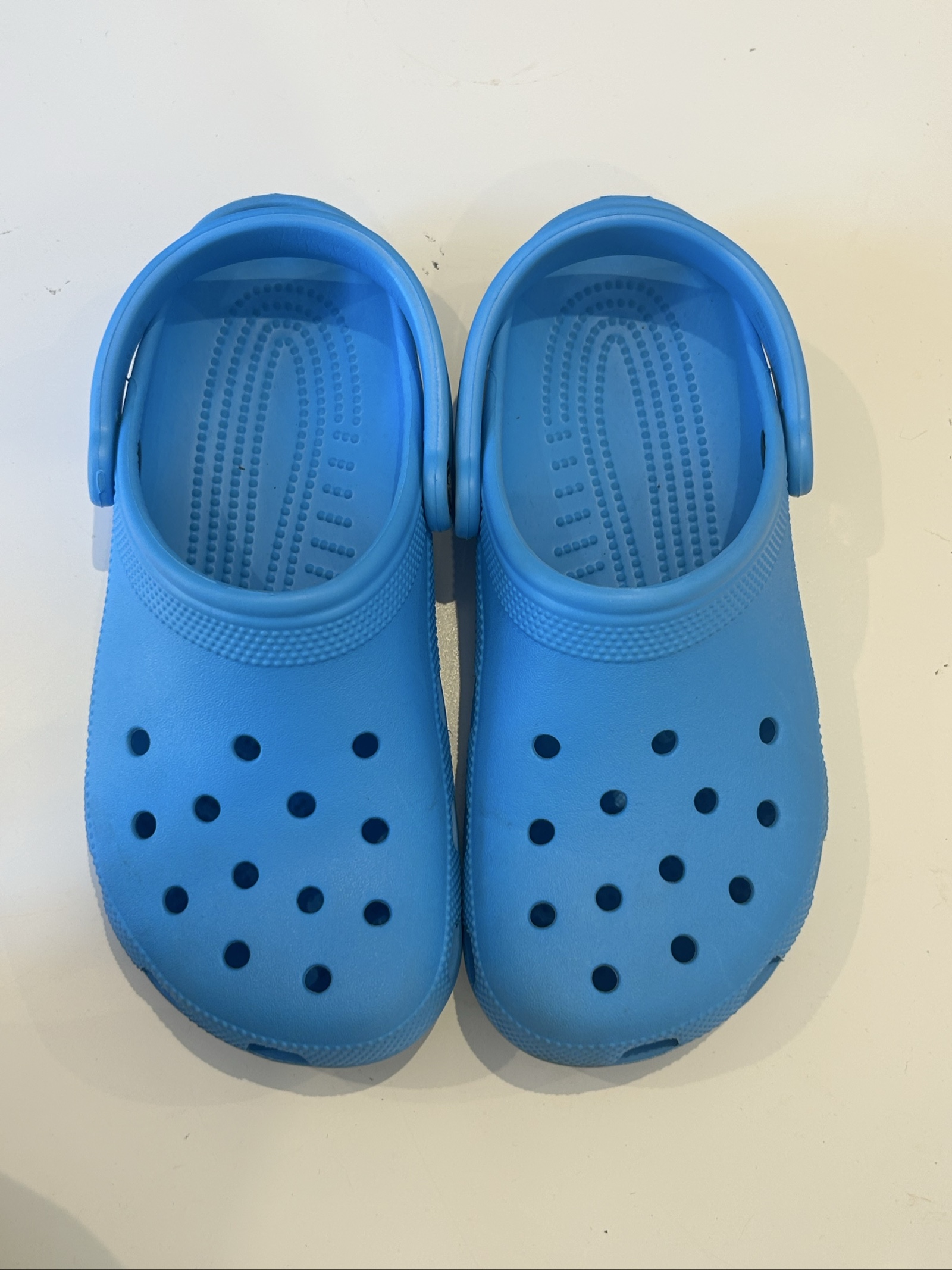 Crocs Blue Classic Unisex Clogs US Men's 6 / Women's 8