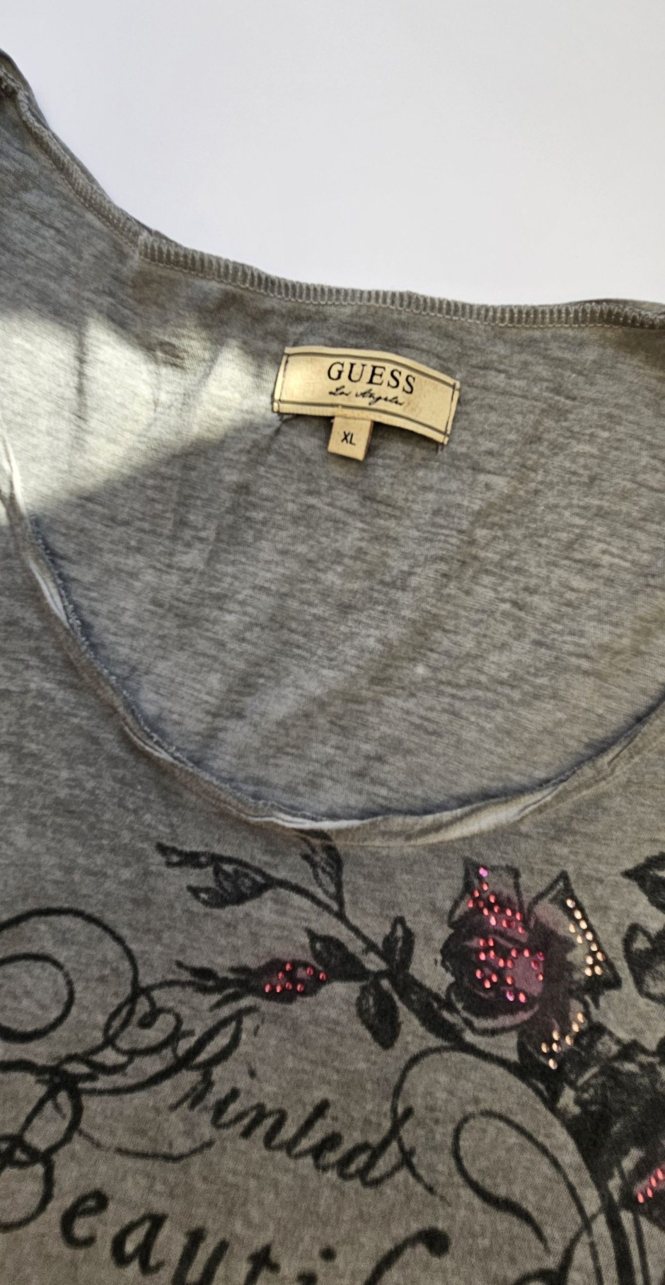 Guess Women's Grey Floral Print T-Shirt XL image 3